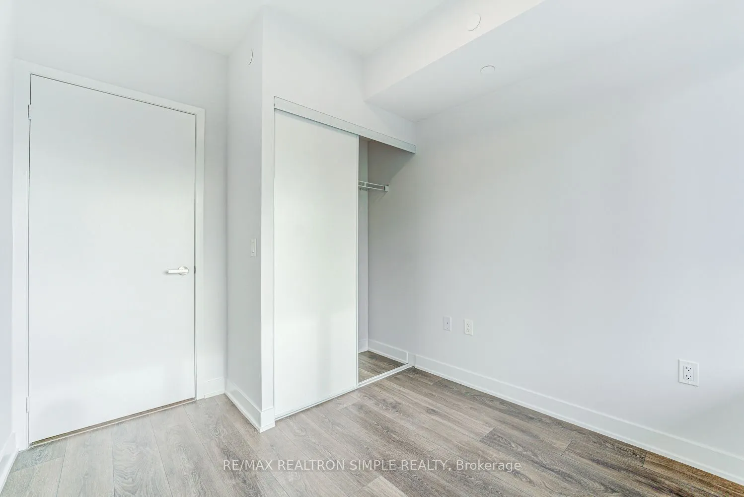 195 Redpath Avenue, #1606