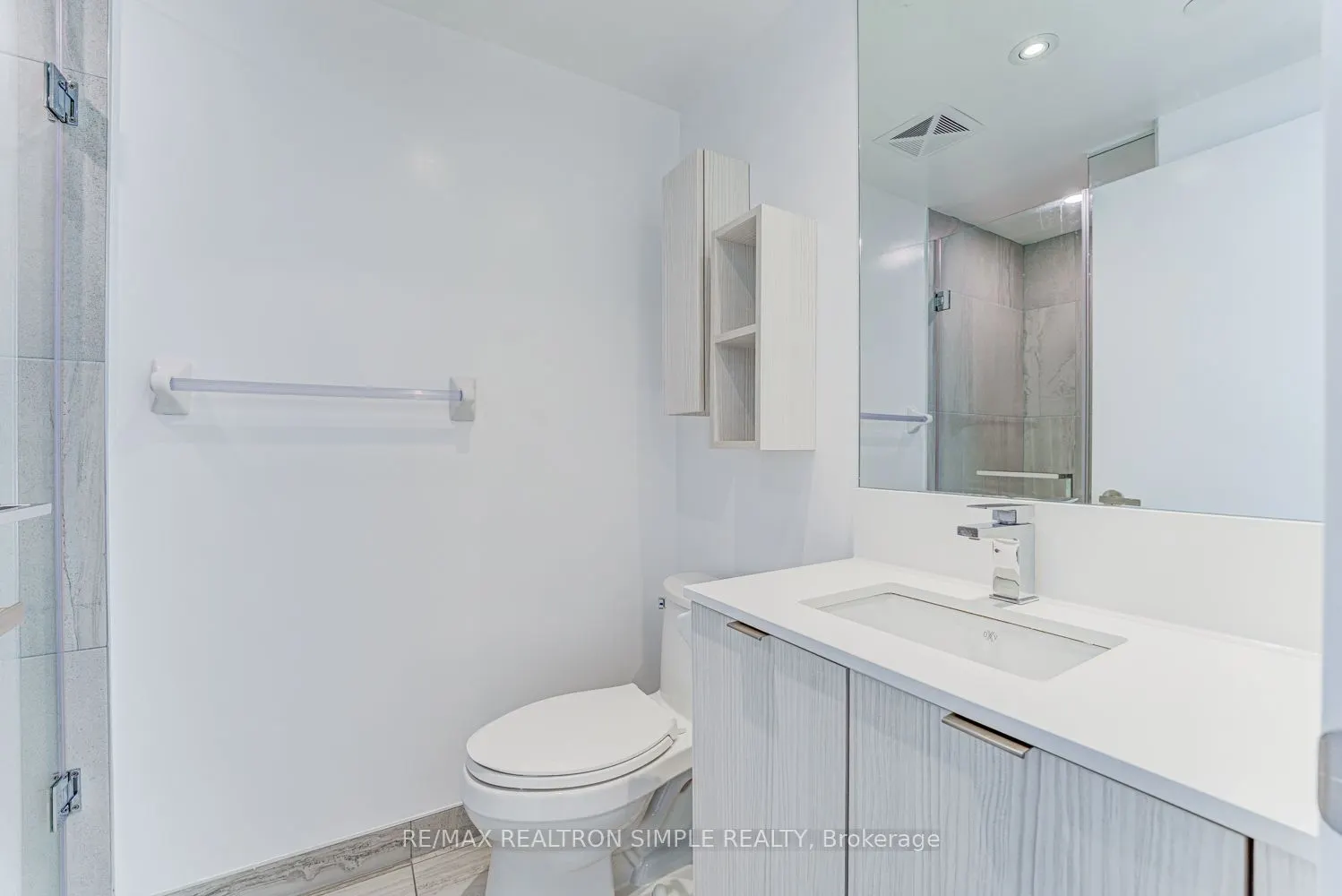 195 Redpath Avenue, #1606