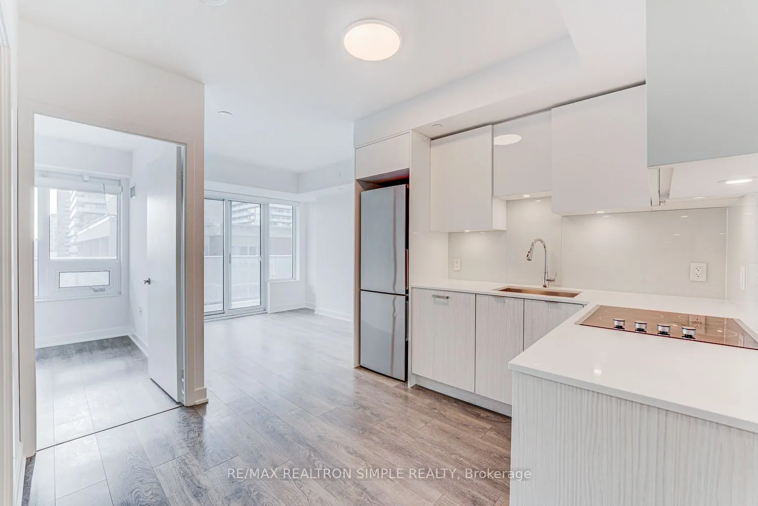 195 Redpath Avenue, #1606