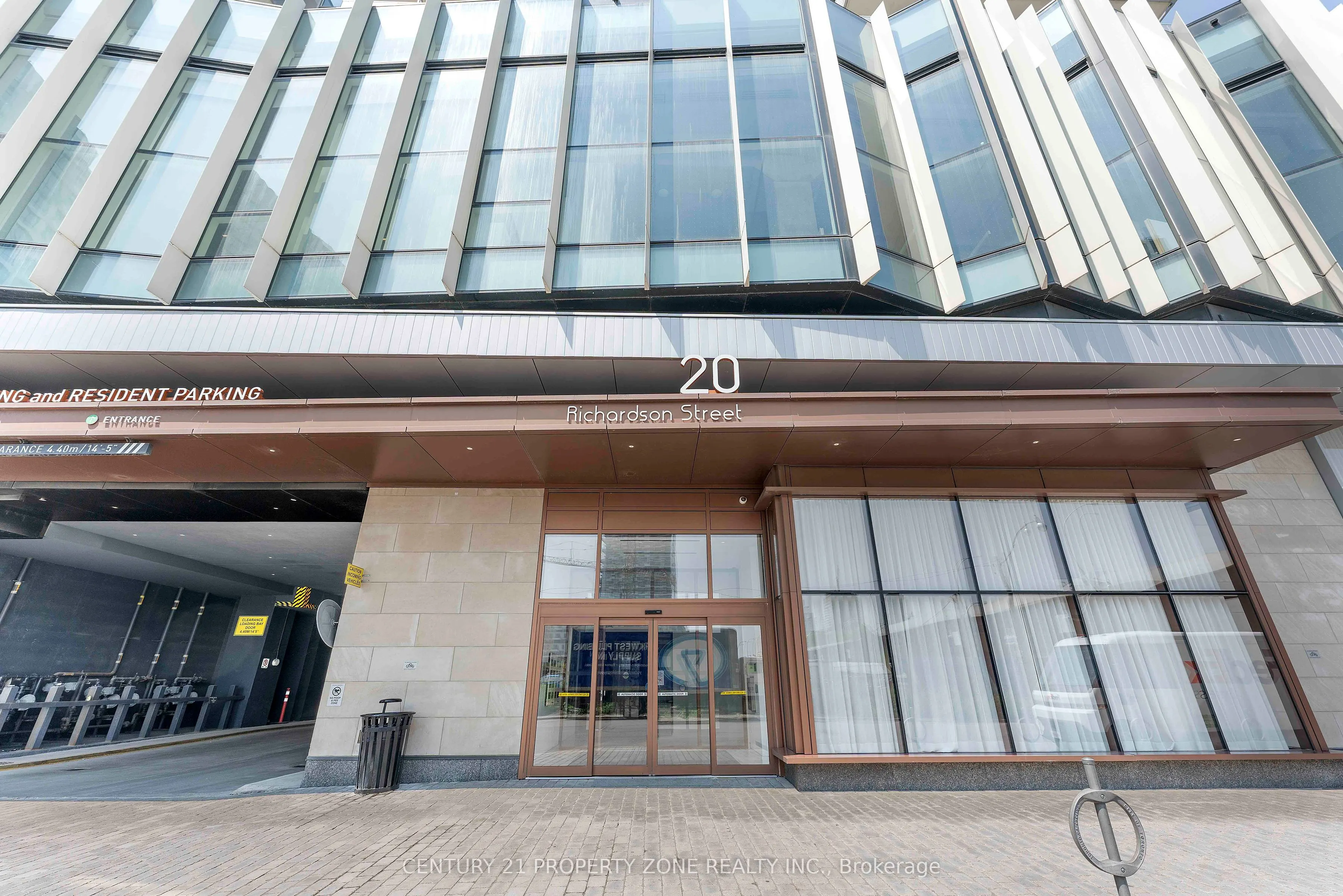 20 Richardson Street, #814