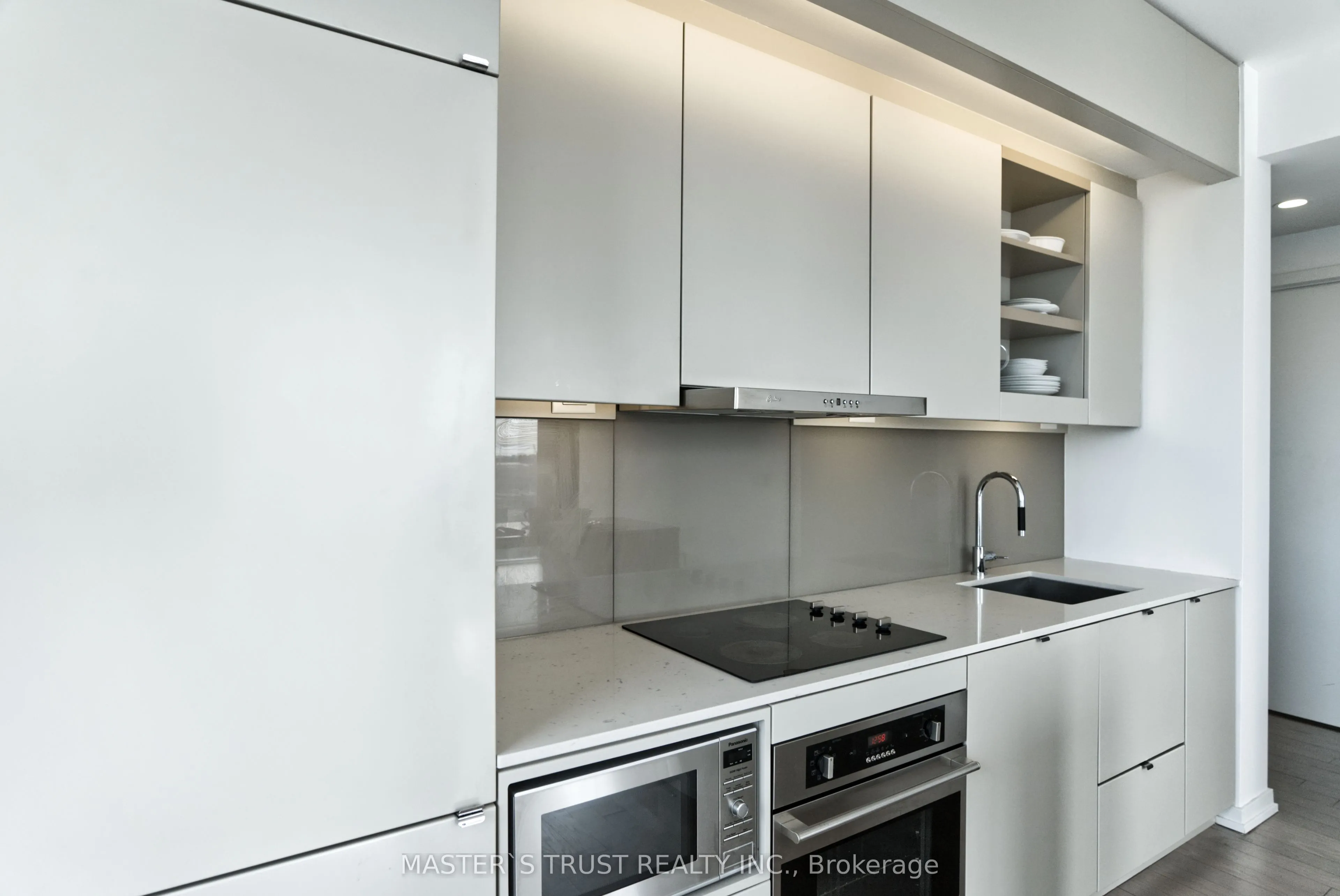 101 Peter Street, #2511