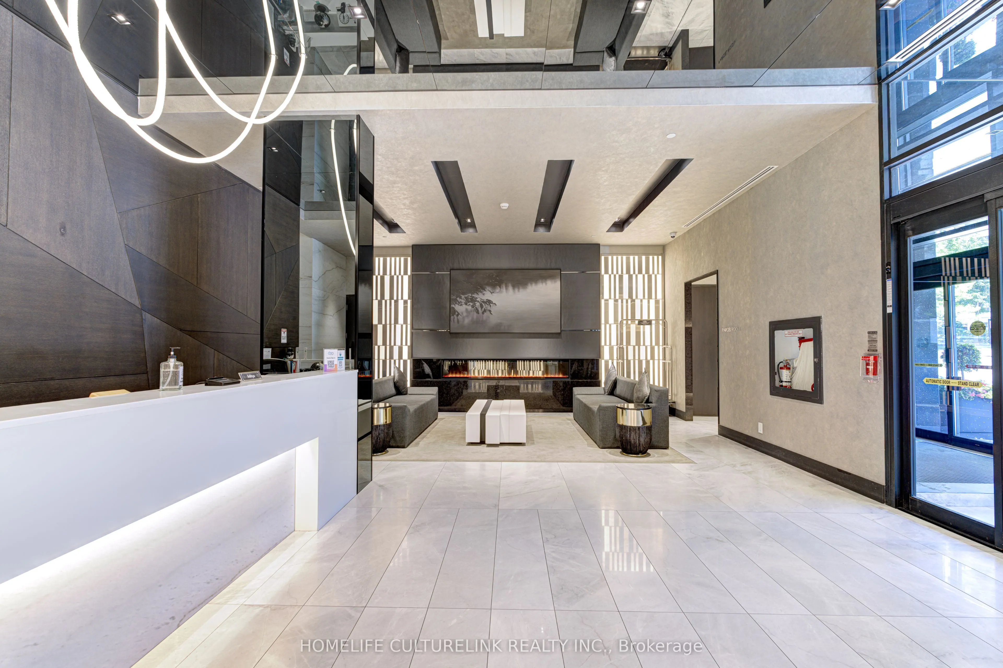 609 Avenue Road, #1704