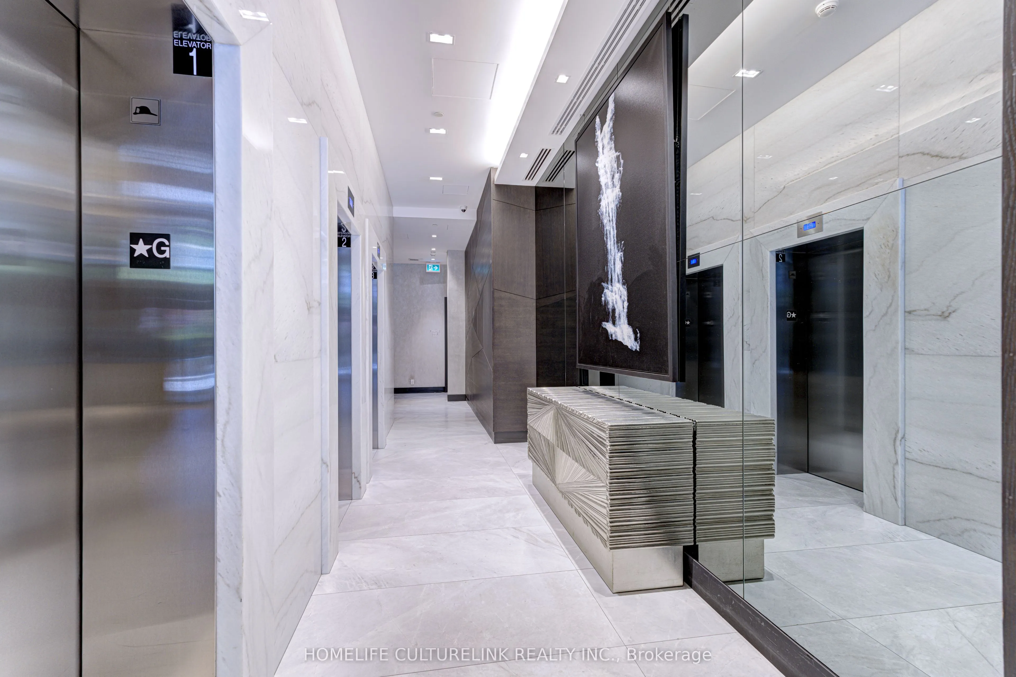 609 Avenue Road, #1704