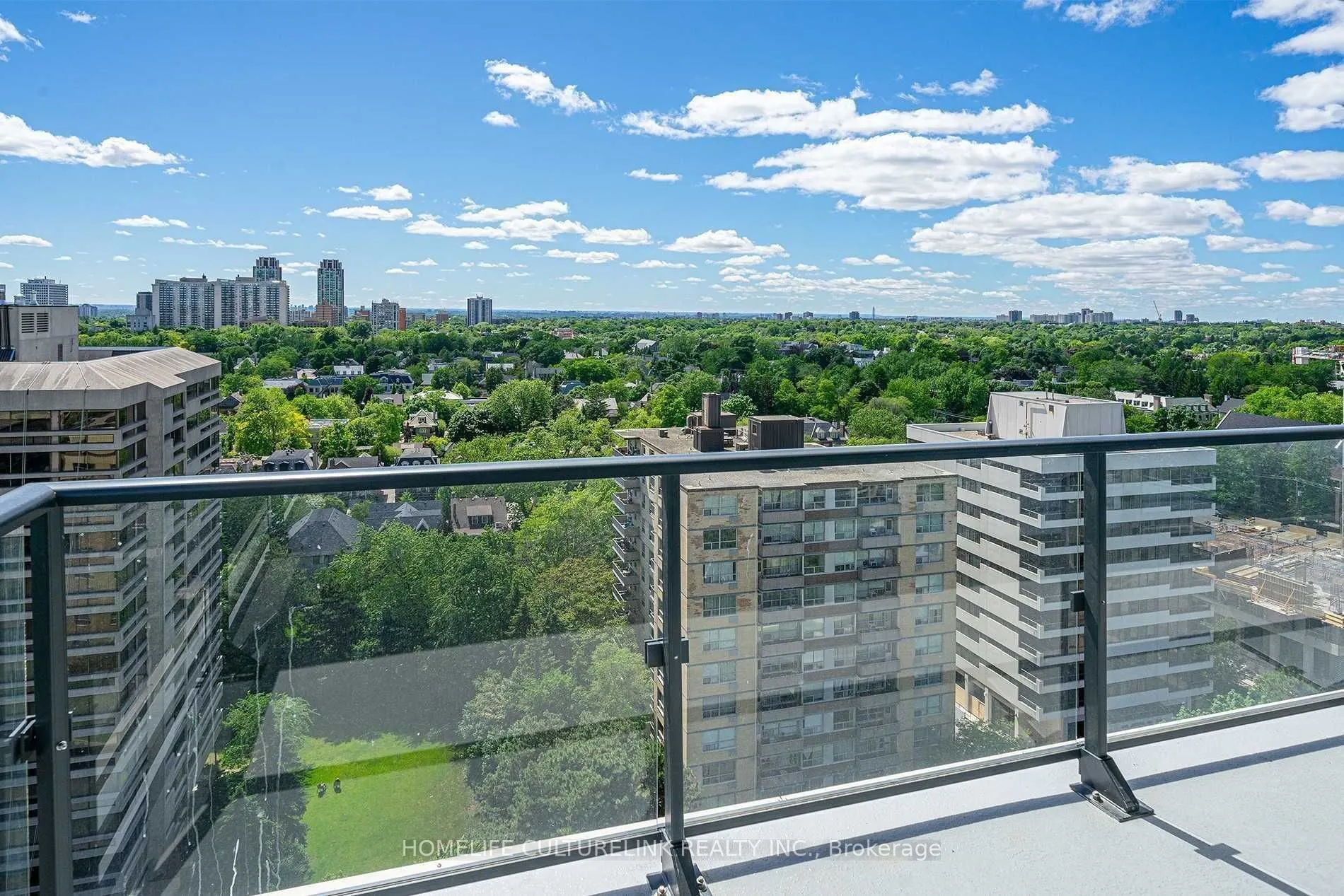 609 Avenue Road, #1704