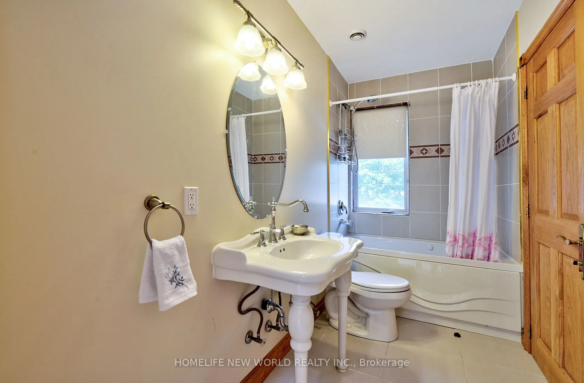 7 Sulgrave Crescent