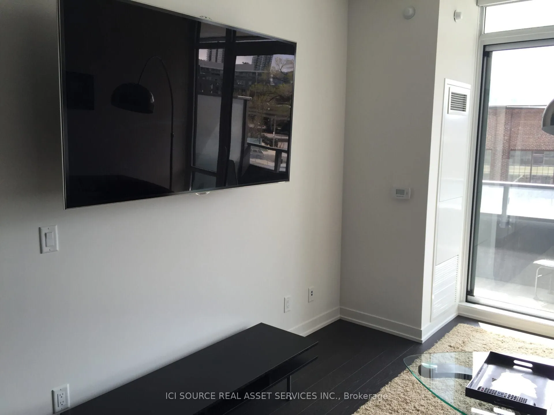 120 Bayview Avenue, #N222