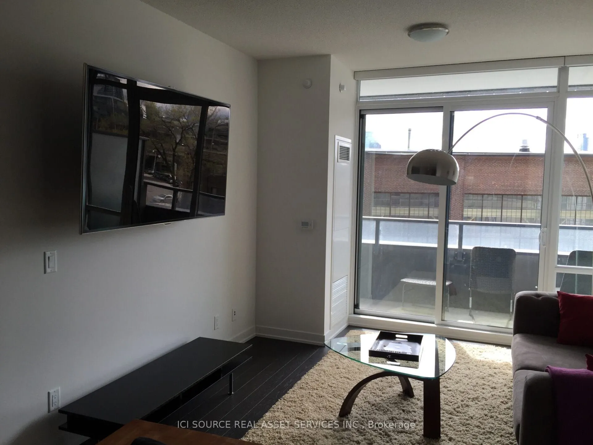 120 Bayview Avenue, #N222