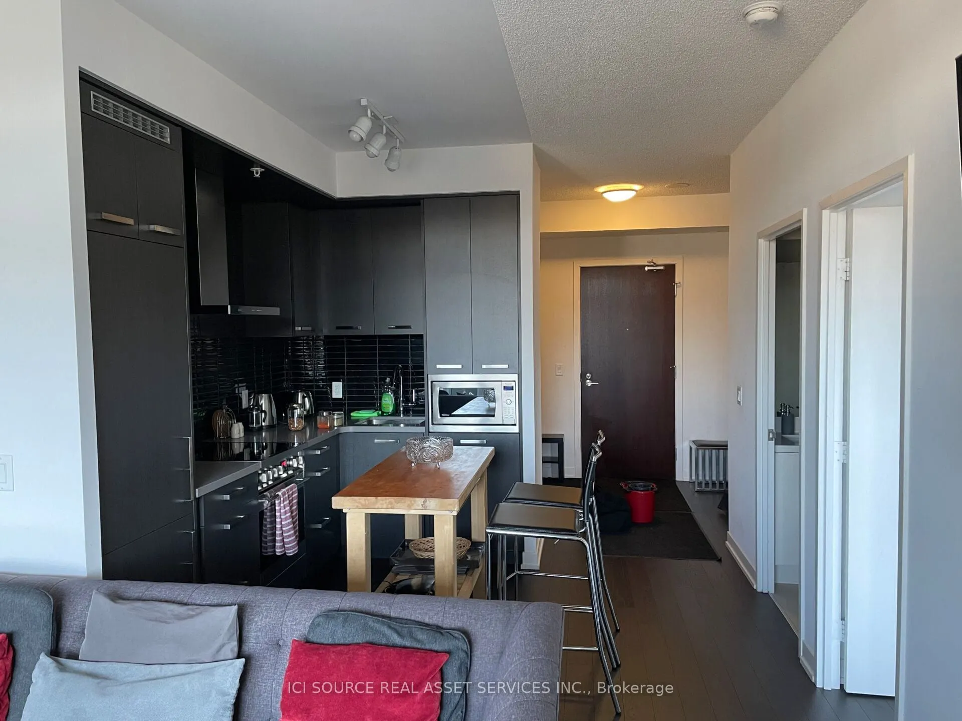 120 Bayview Avenue, #N222
