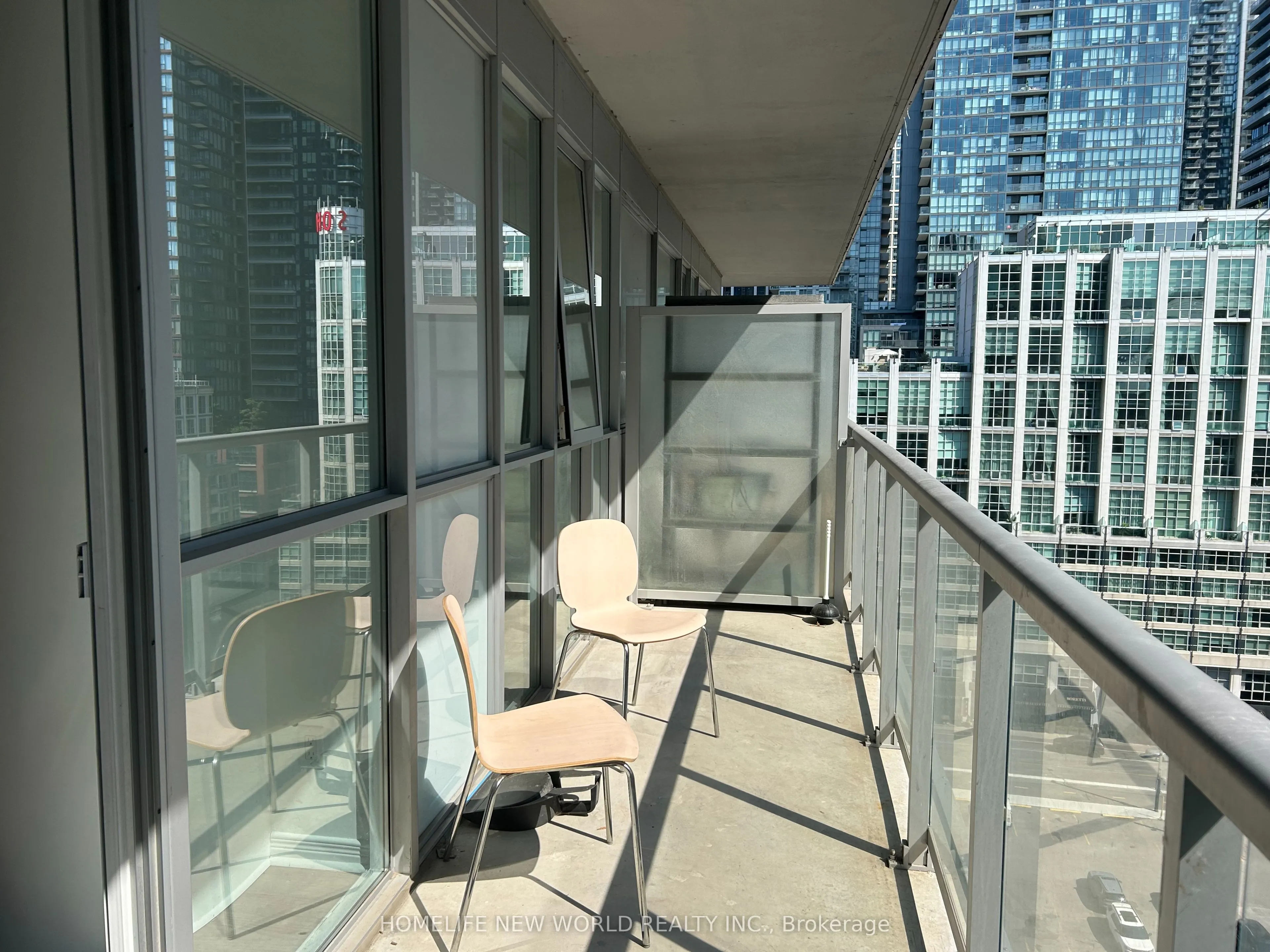 352 Front Street W, #1217