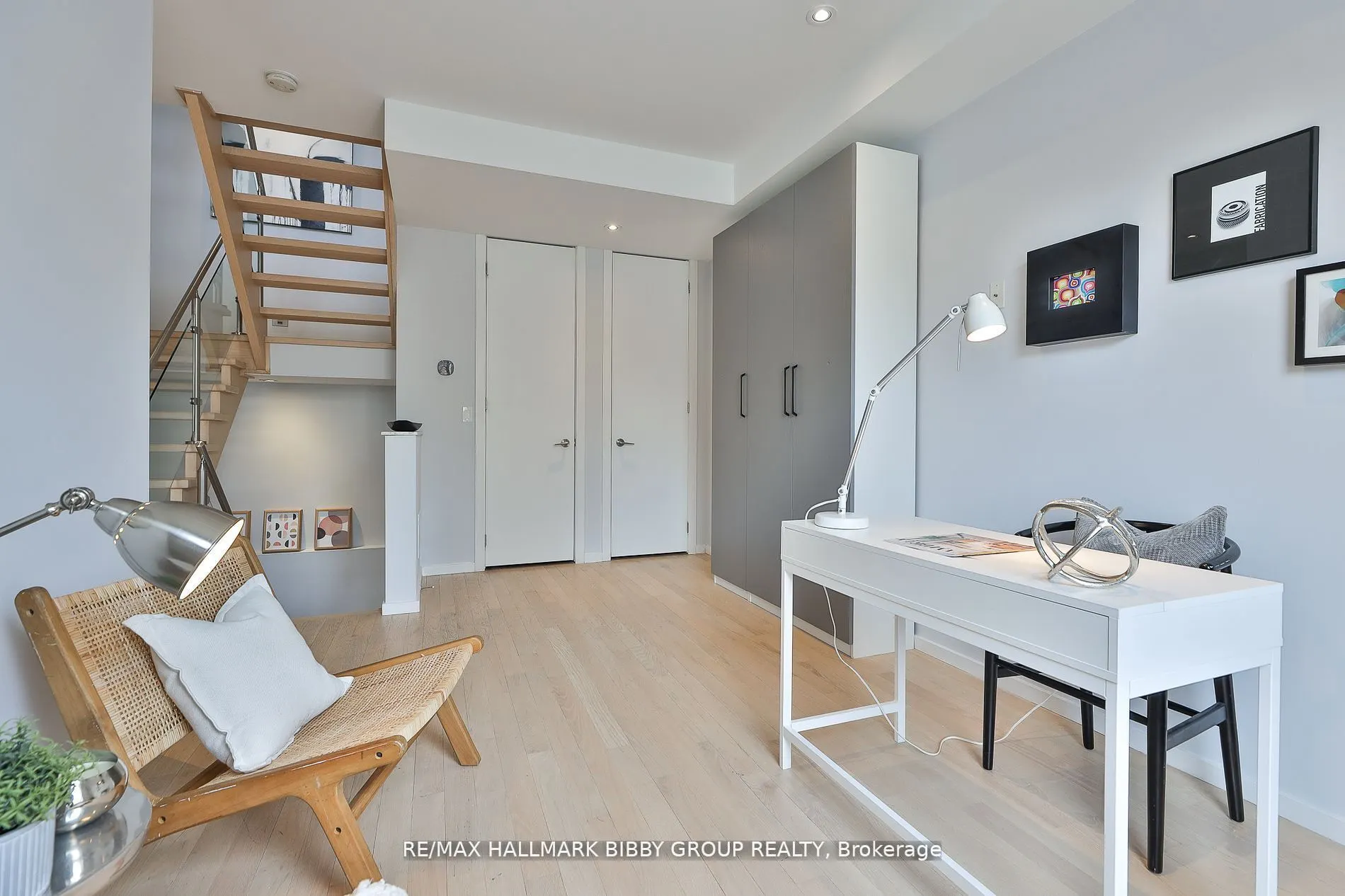 126 Spadina Road, #4