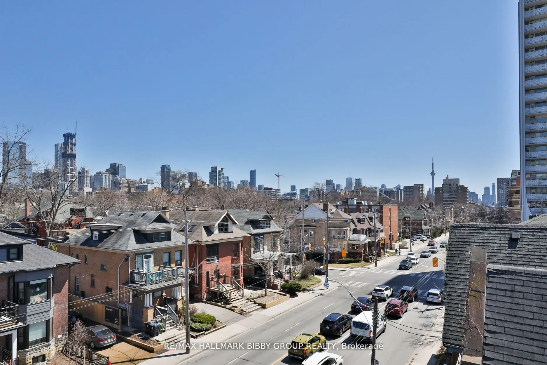 126 Spadina Road, #4
