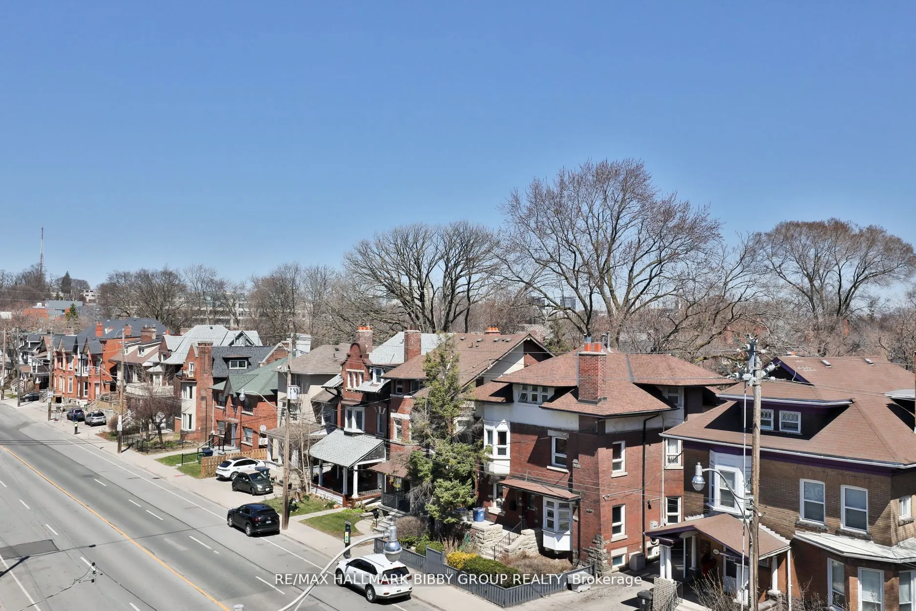126 Spadina Road, #4
