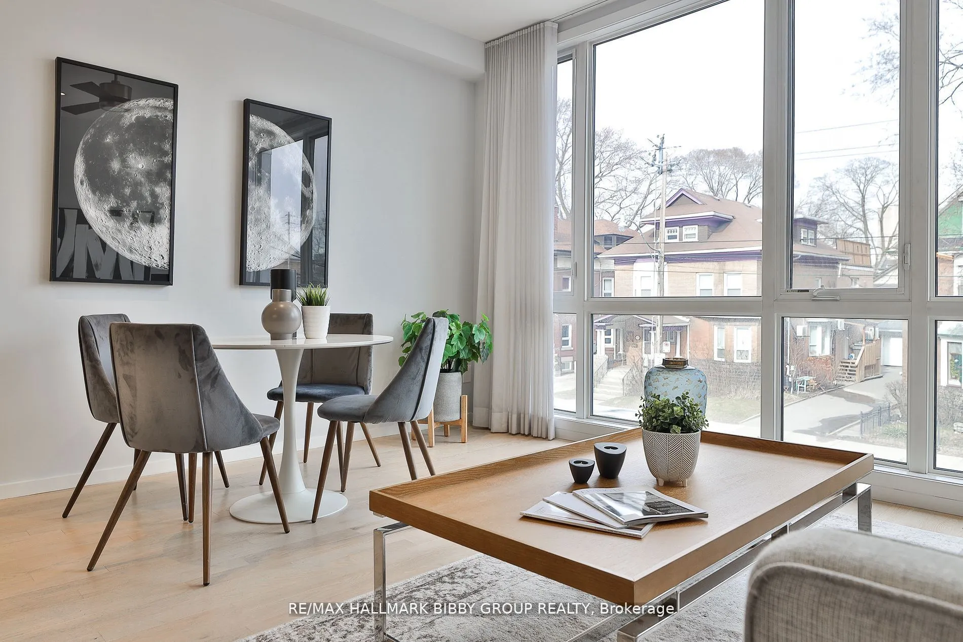 126 Spadina Road, #4