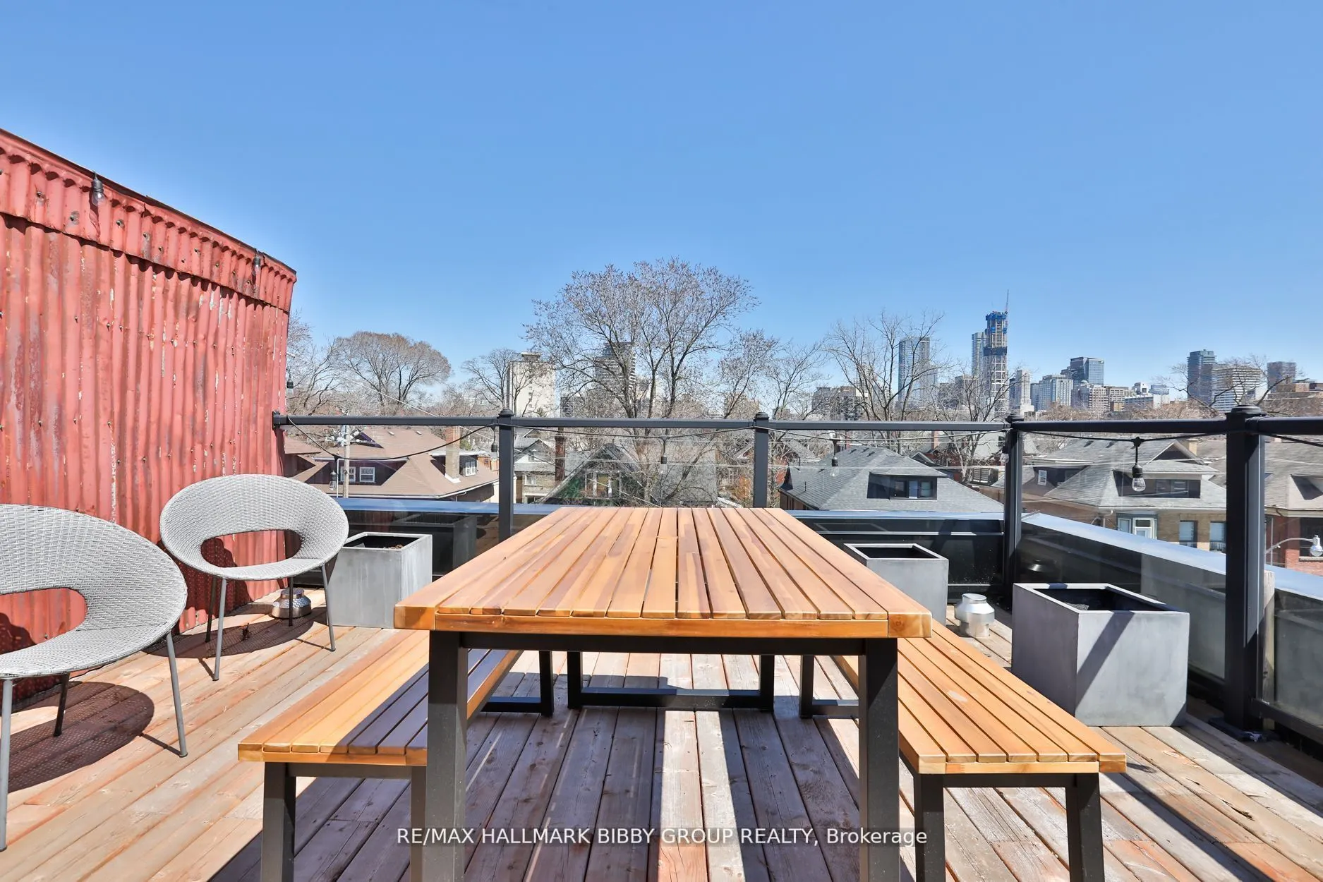 126 Spadina Road, #4