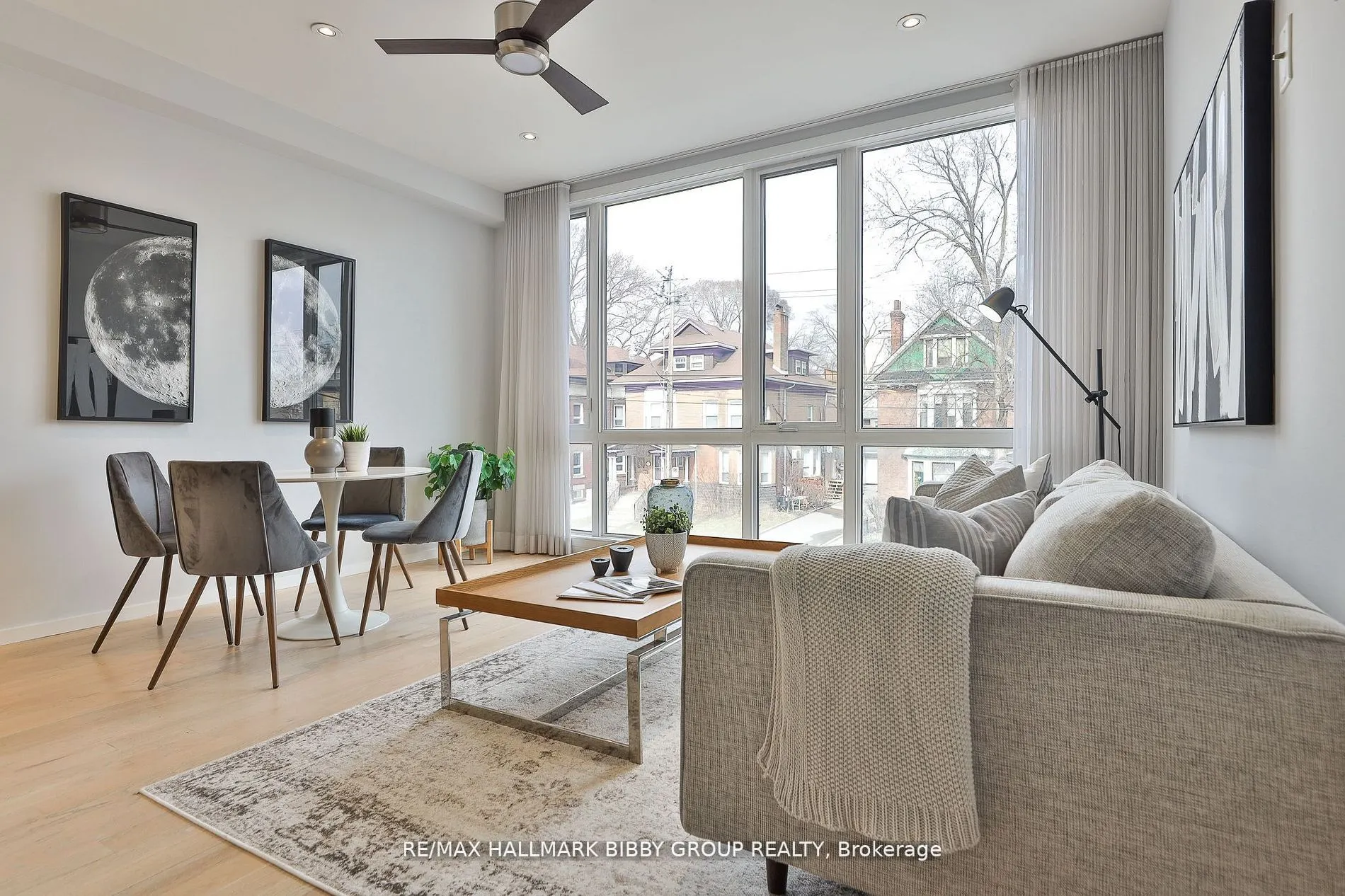 126 Spadina Road, #4