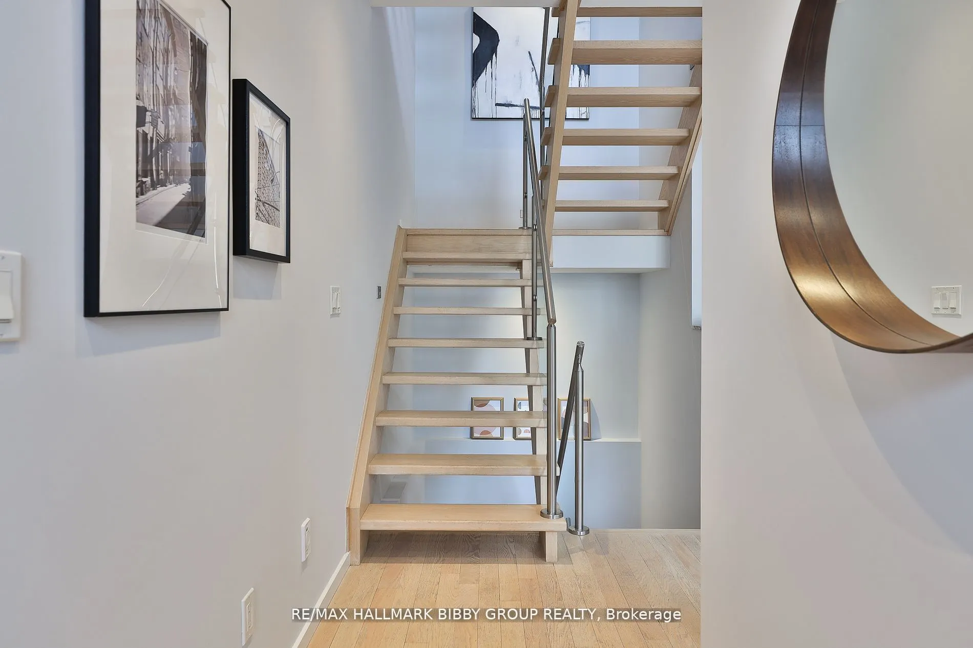 126 Spadina Road, #4