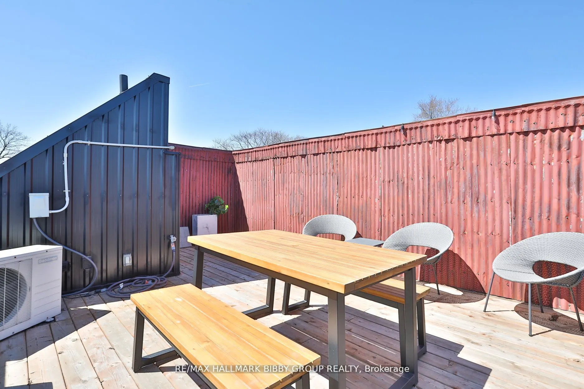 126 Spadina Road, #4