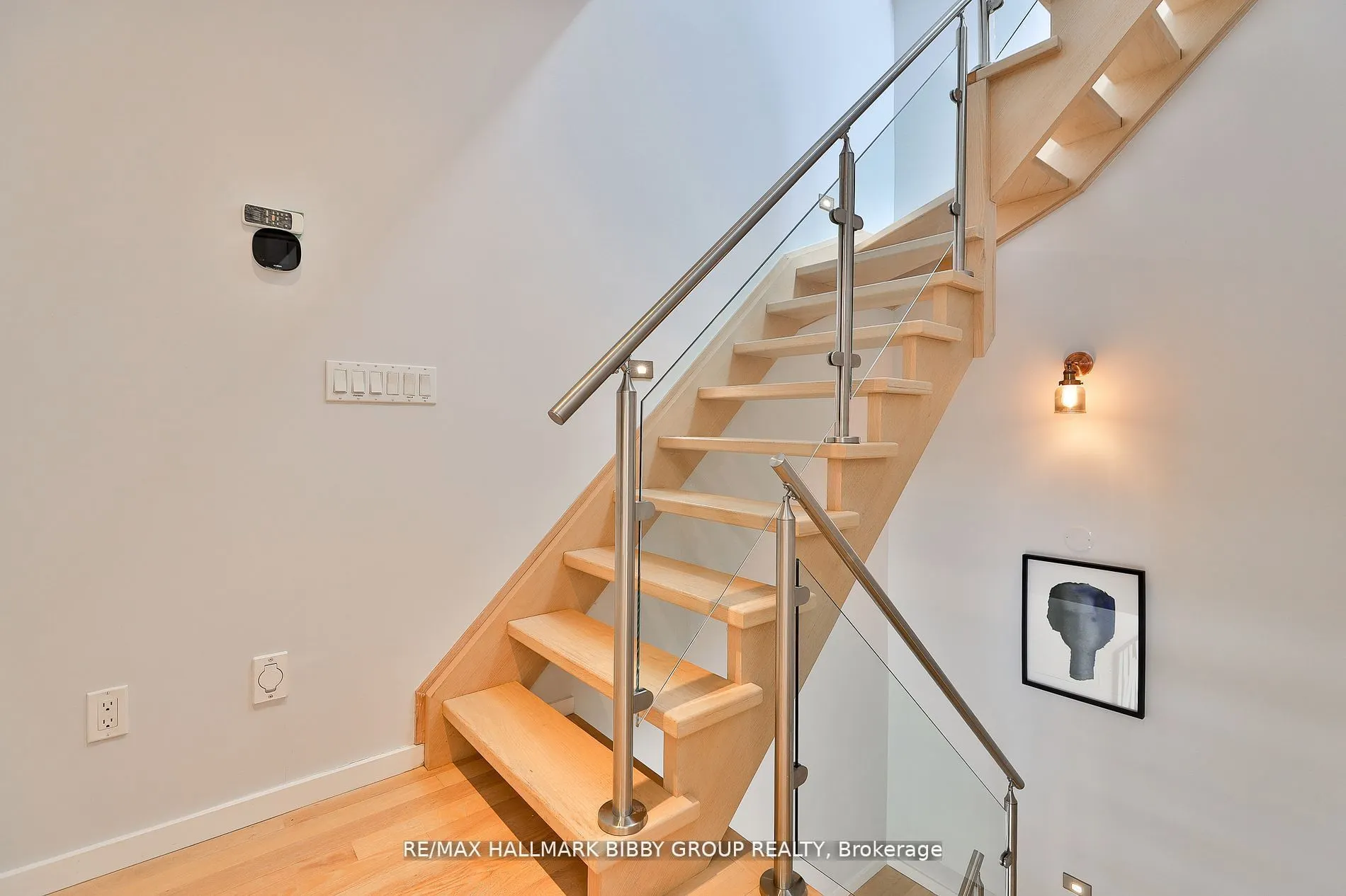 126 Spadina Road, #4