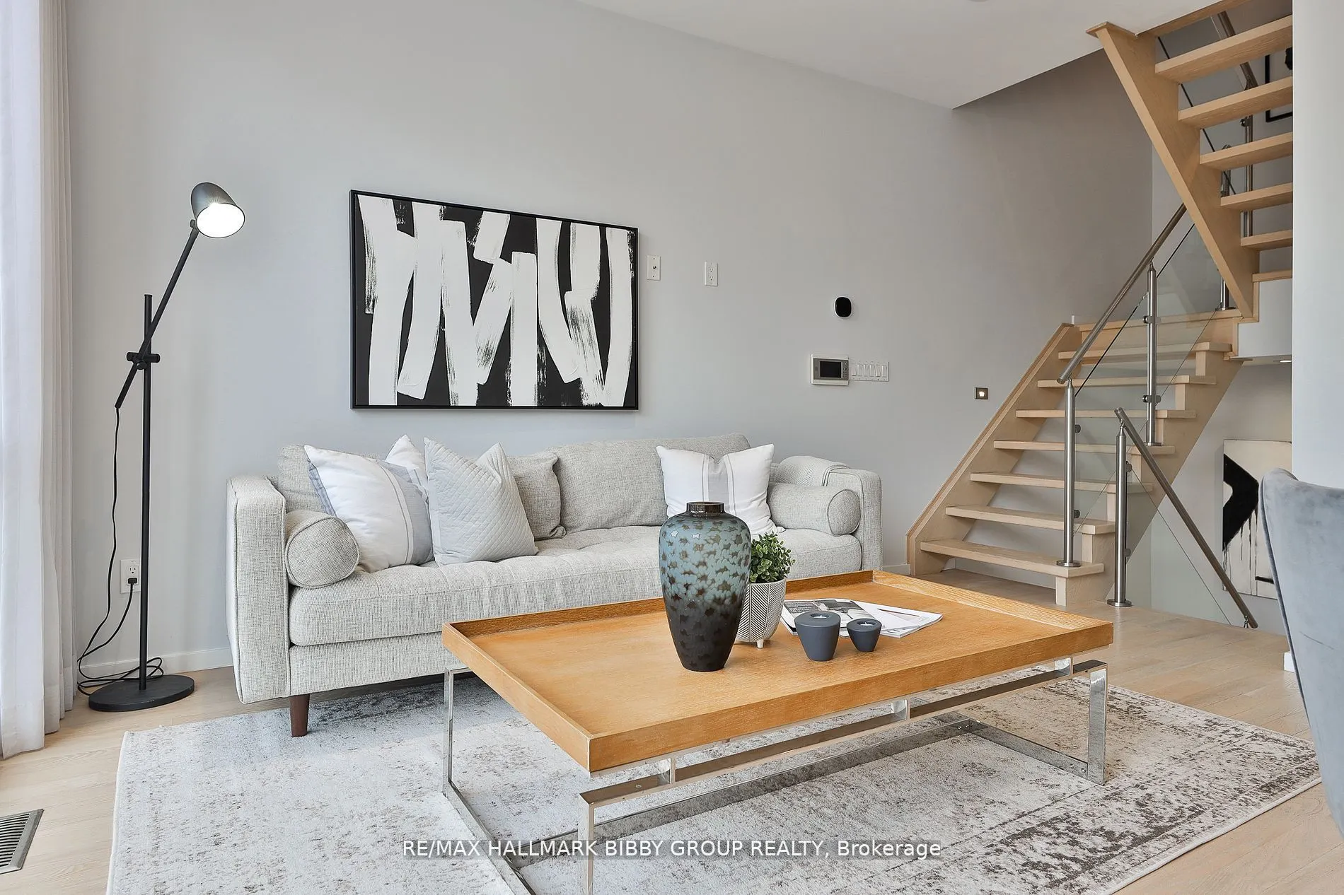 126 Spadina Road, #4
