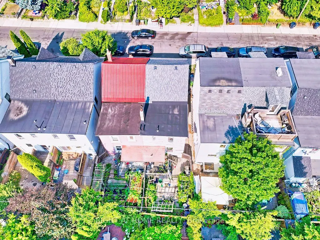 132 Bellwoods Avenue