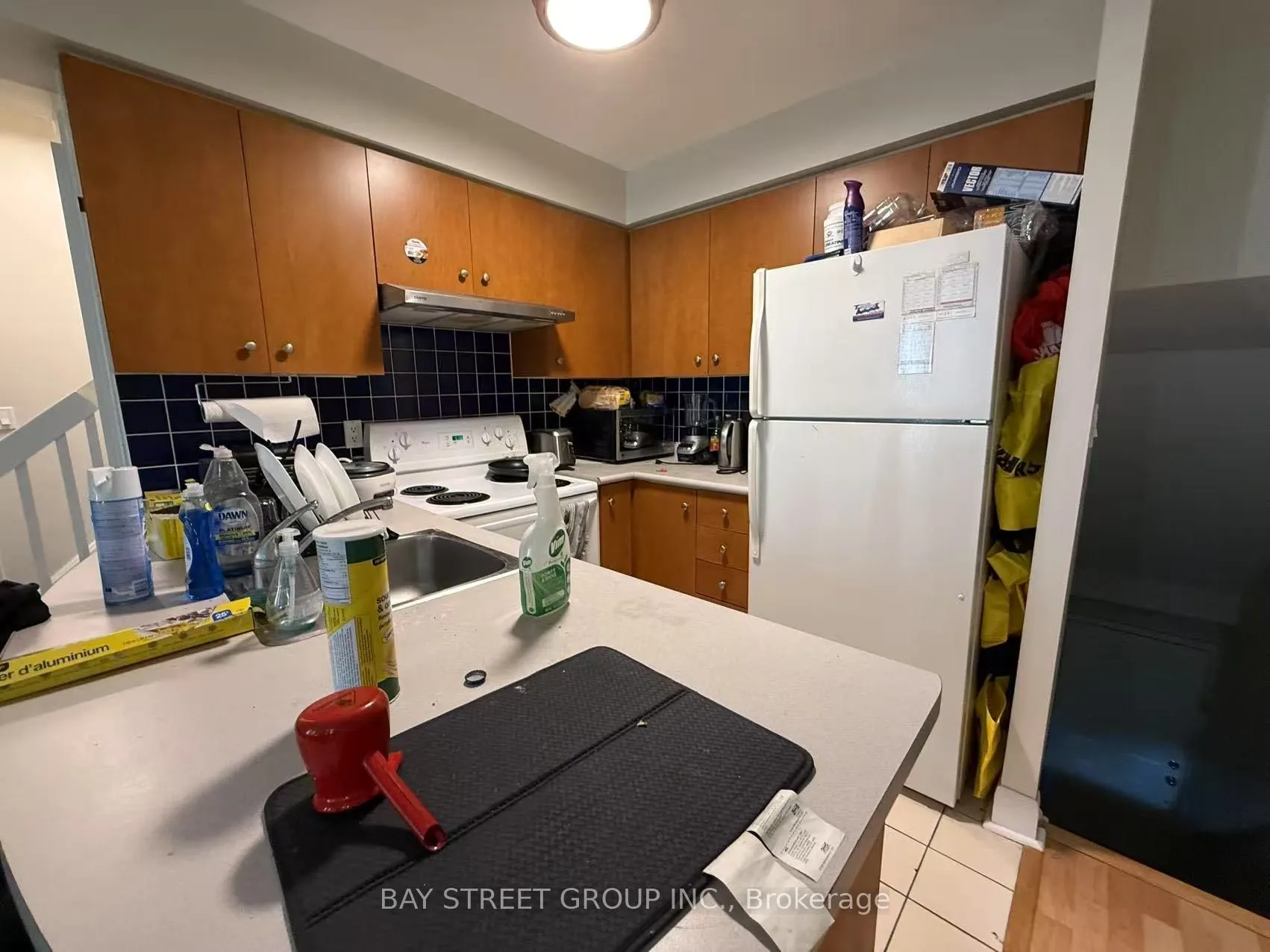 415 Jarvis Street, #400