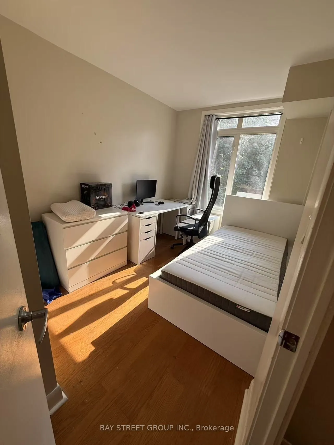 415 Jarvis Street, #400