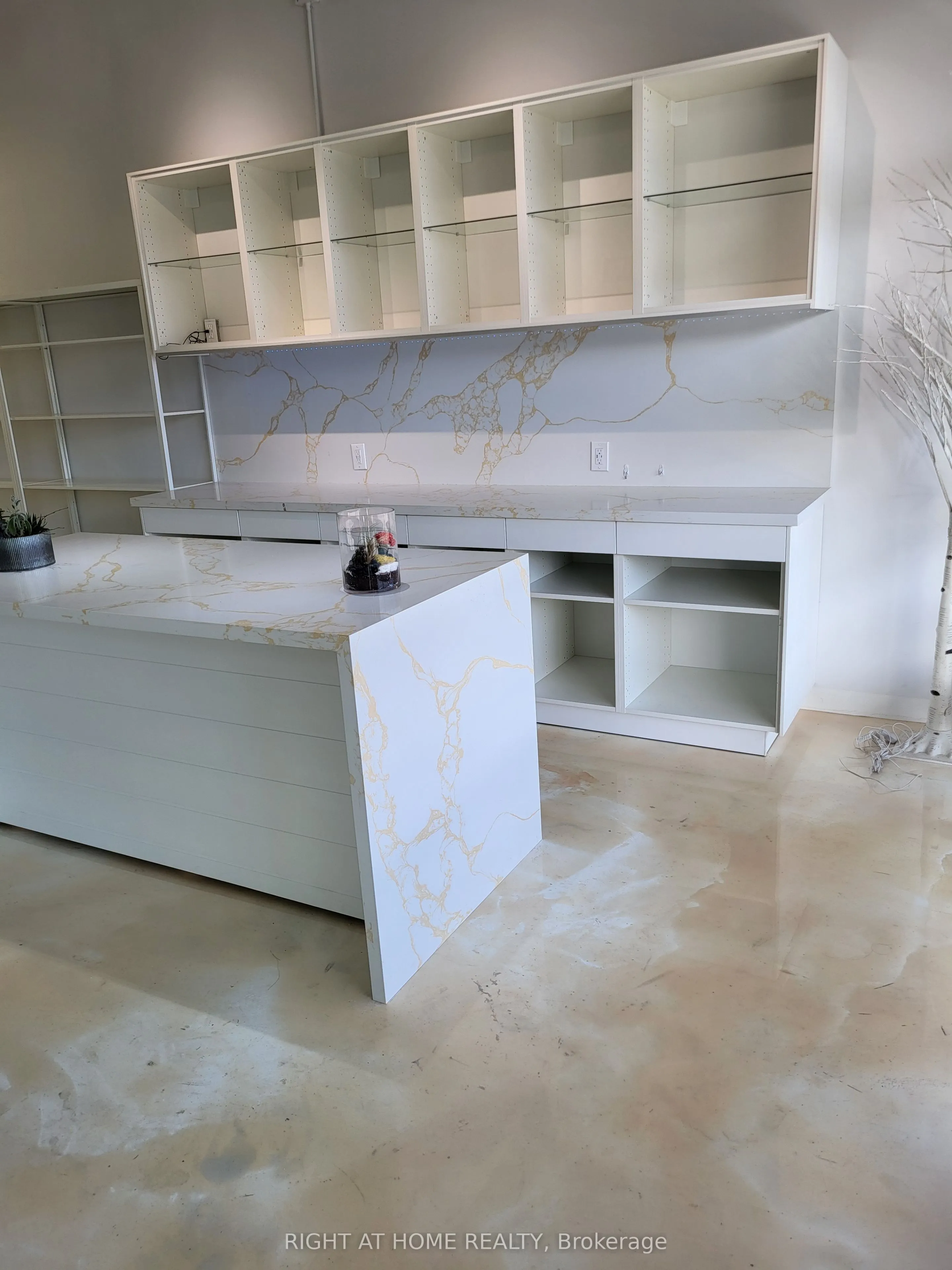 52 Scarsdale Road, #116