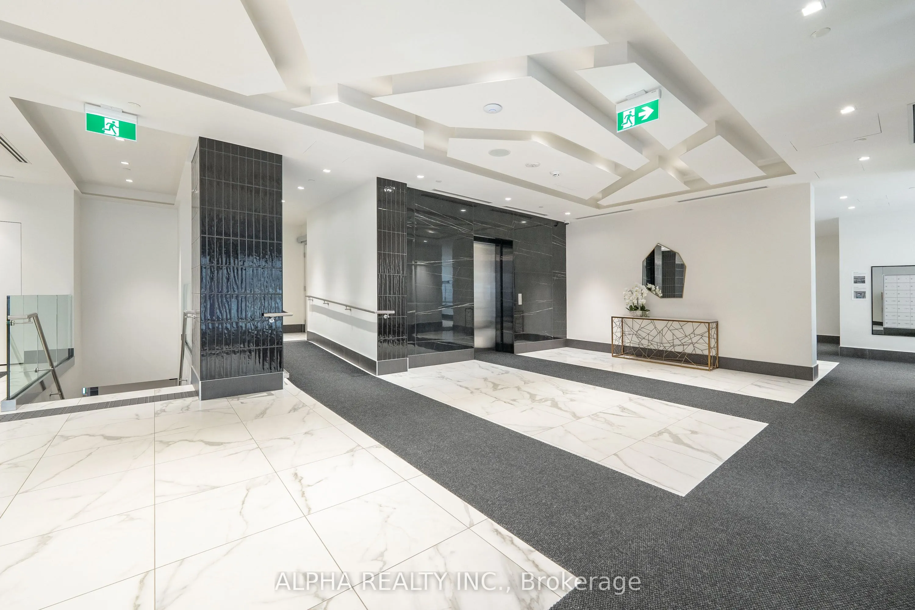 50 Dunfield Ave Avenue, #2017