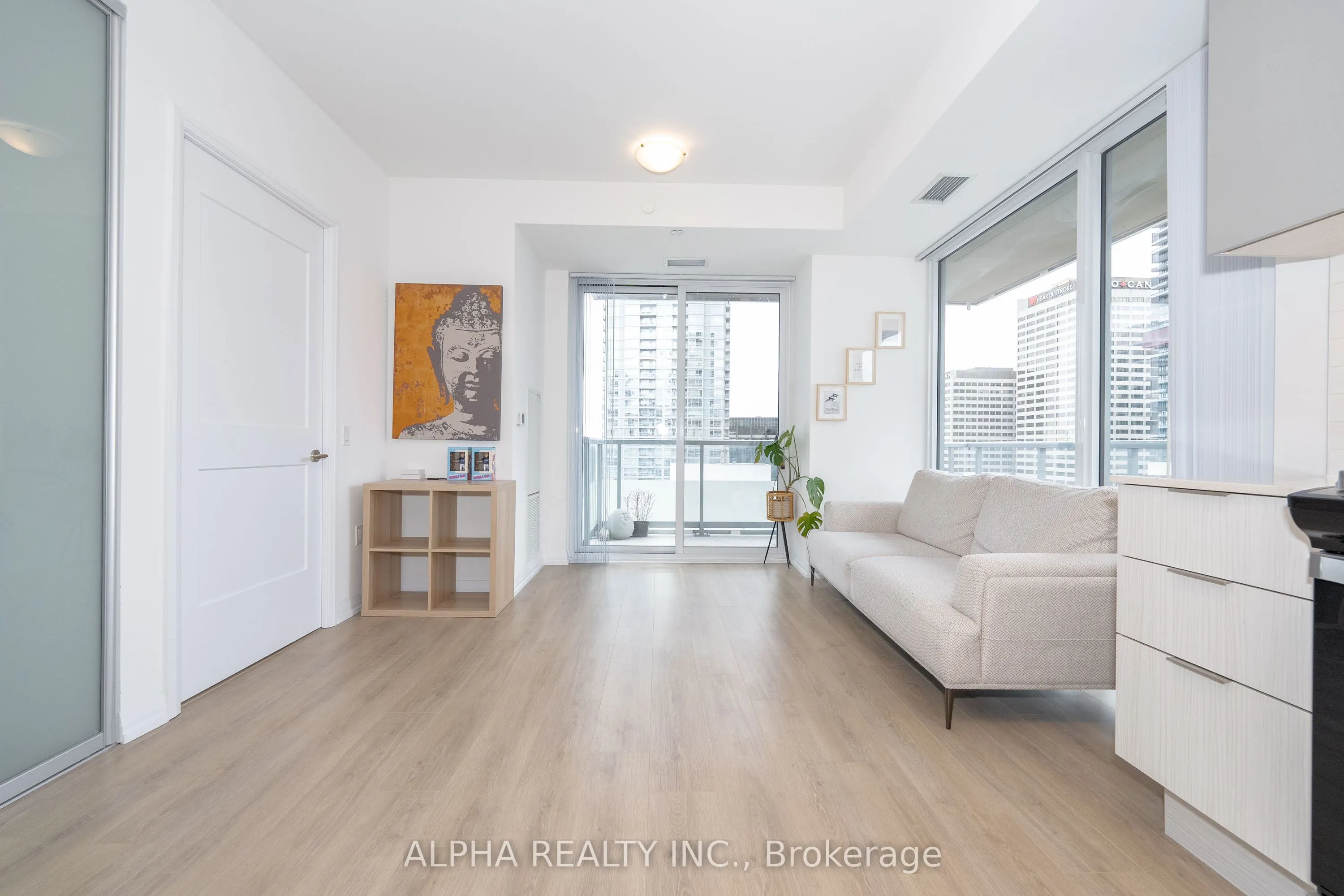 50 Dunfield Ave Avenue, #2017