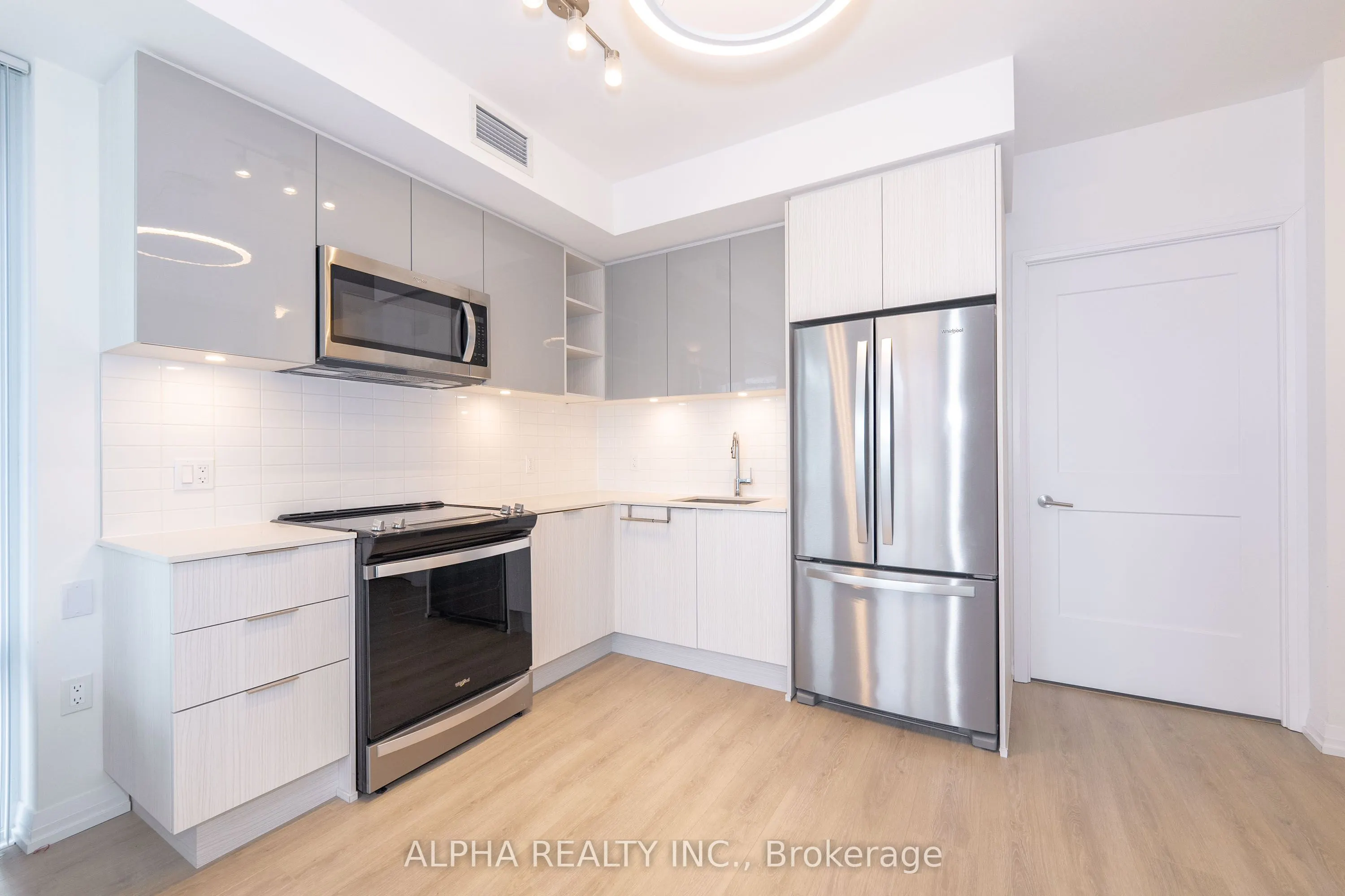 50 Dunfield Ave Avenue, #2017
