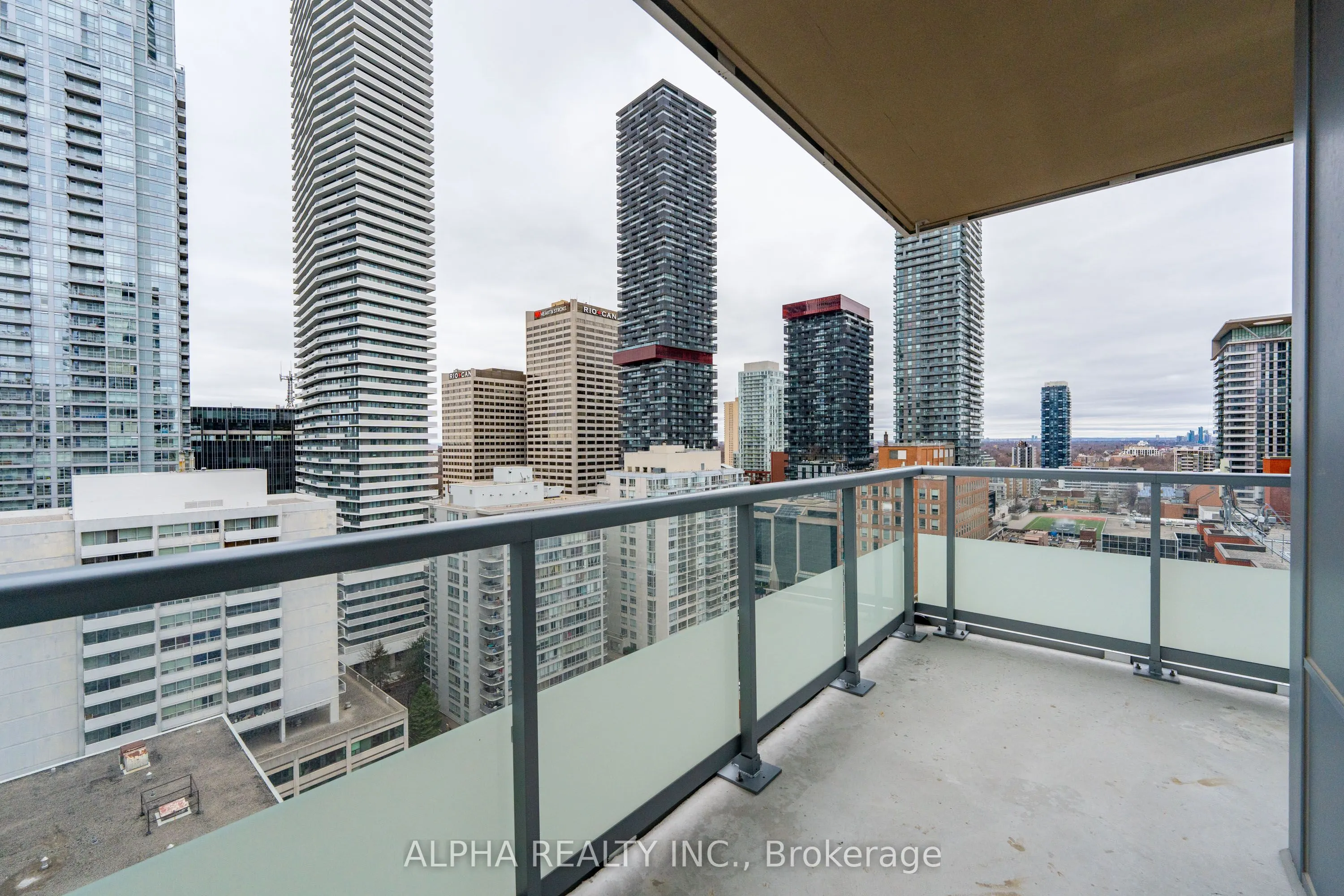 50 Dunfield Ave Avenue, #2017