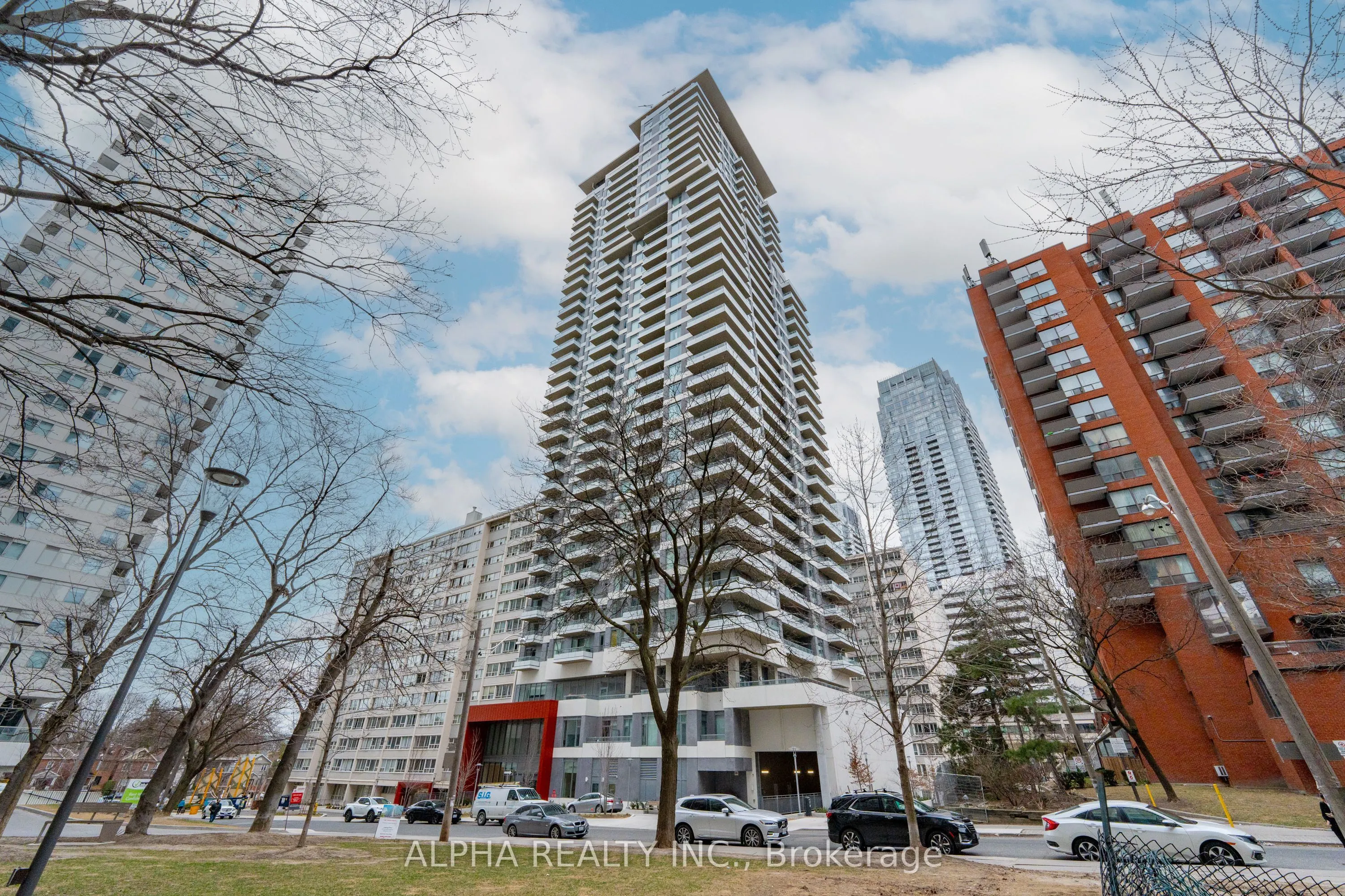 50 Dunfield Ave Avenue, #2017