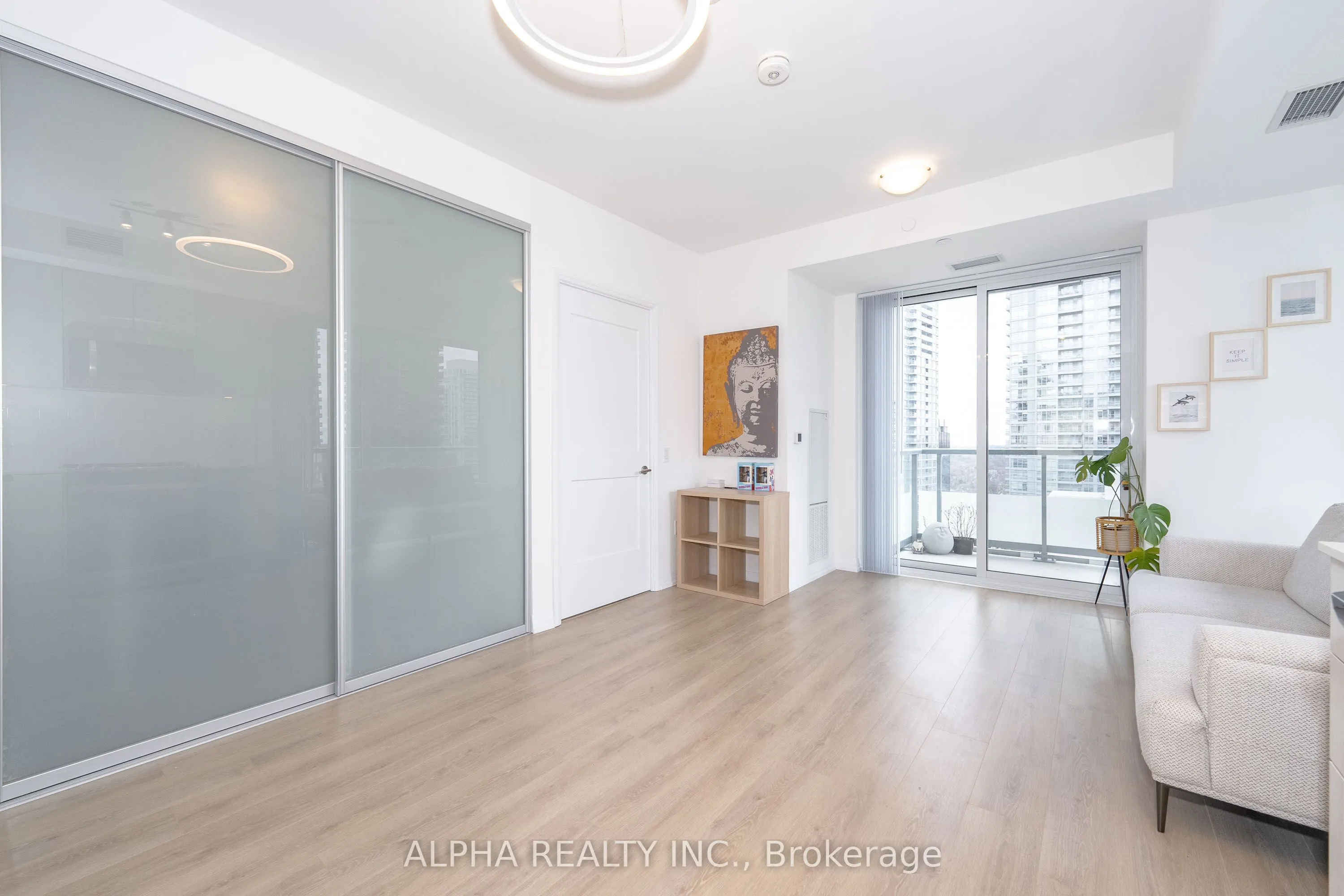 50 Dunfield Ave Avenue, #2017