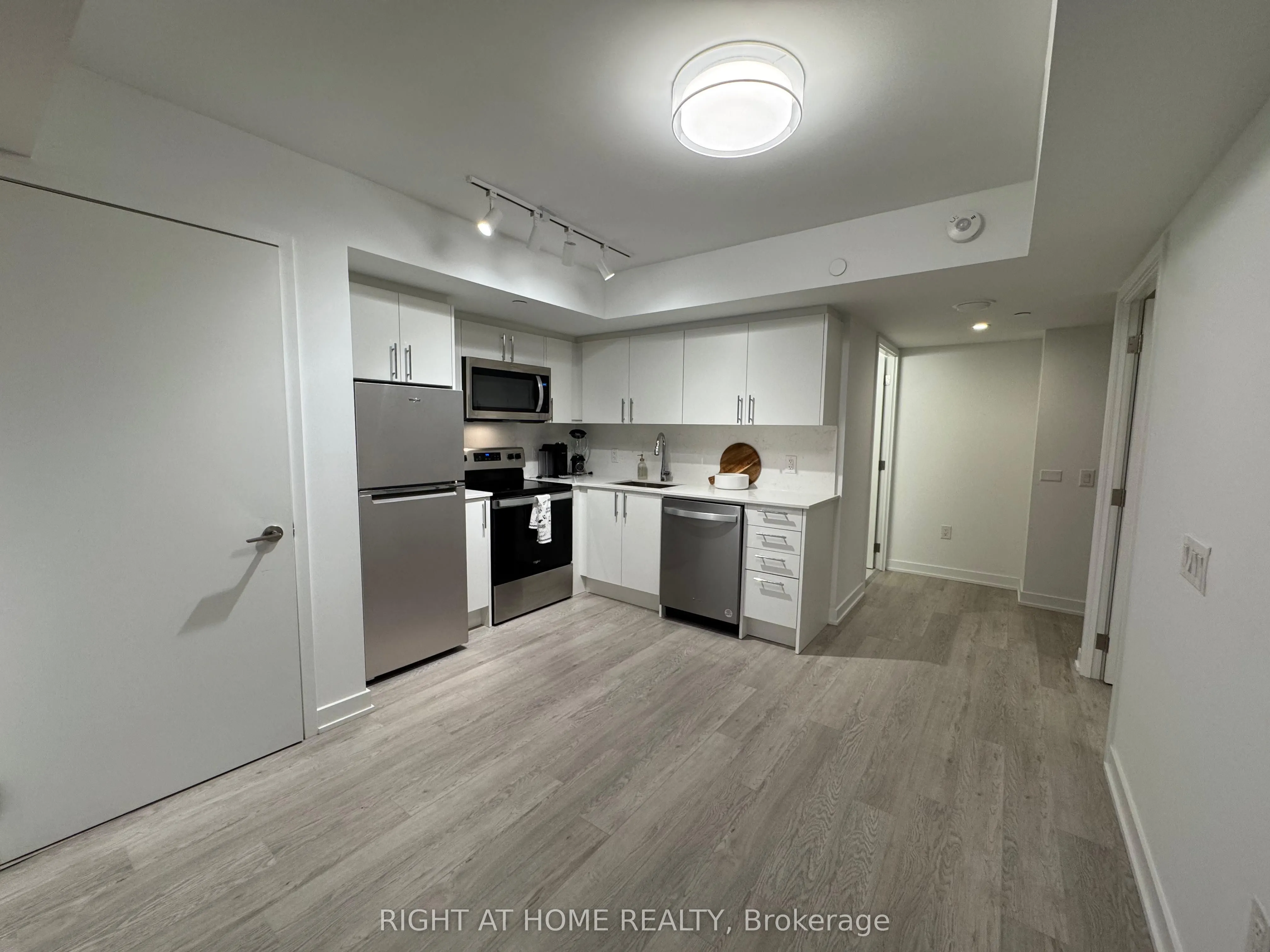 3 Strathgowan Avenue, #318