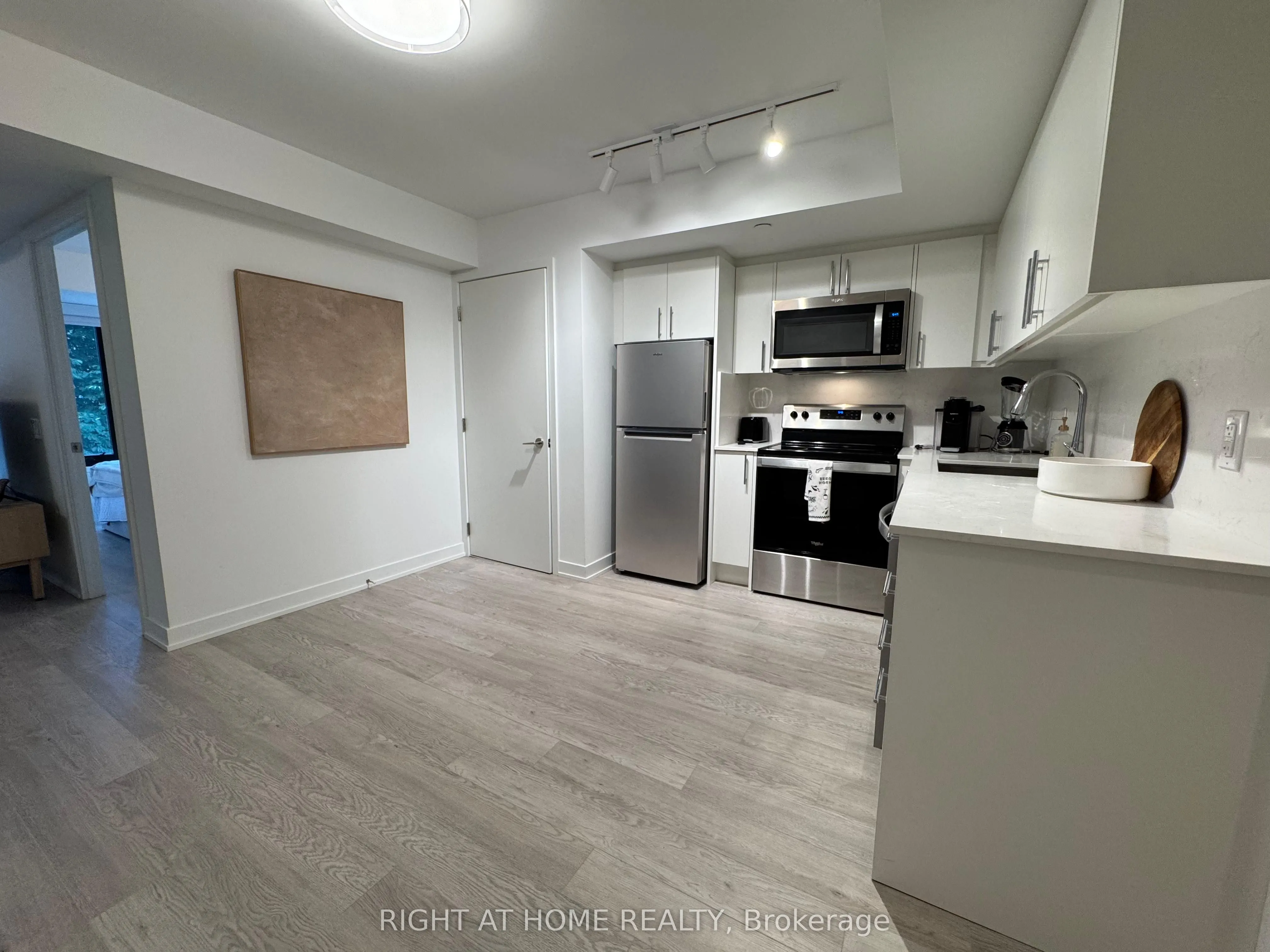 3 Strathgowan Avenue, #318