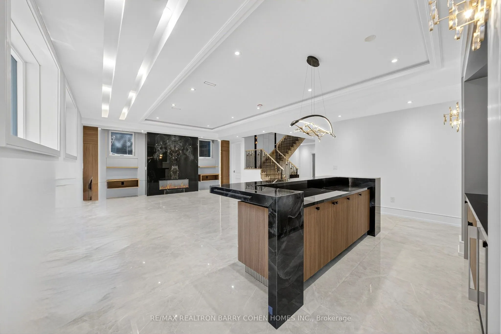 35 Foursome Crescent