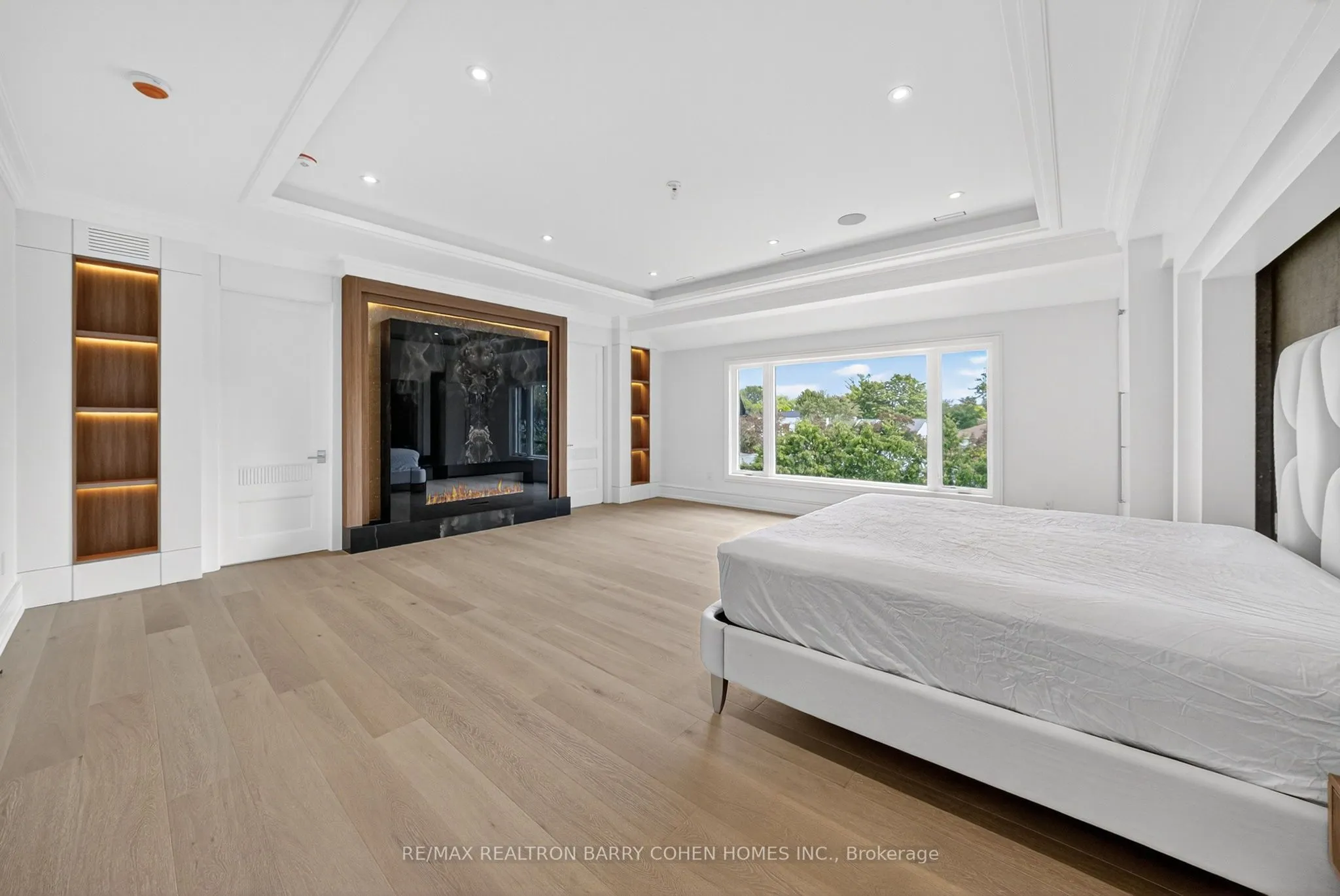 35 Foursome Crescent