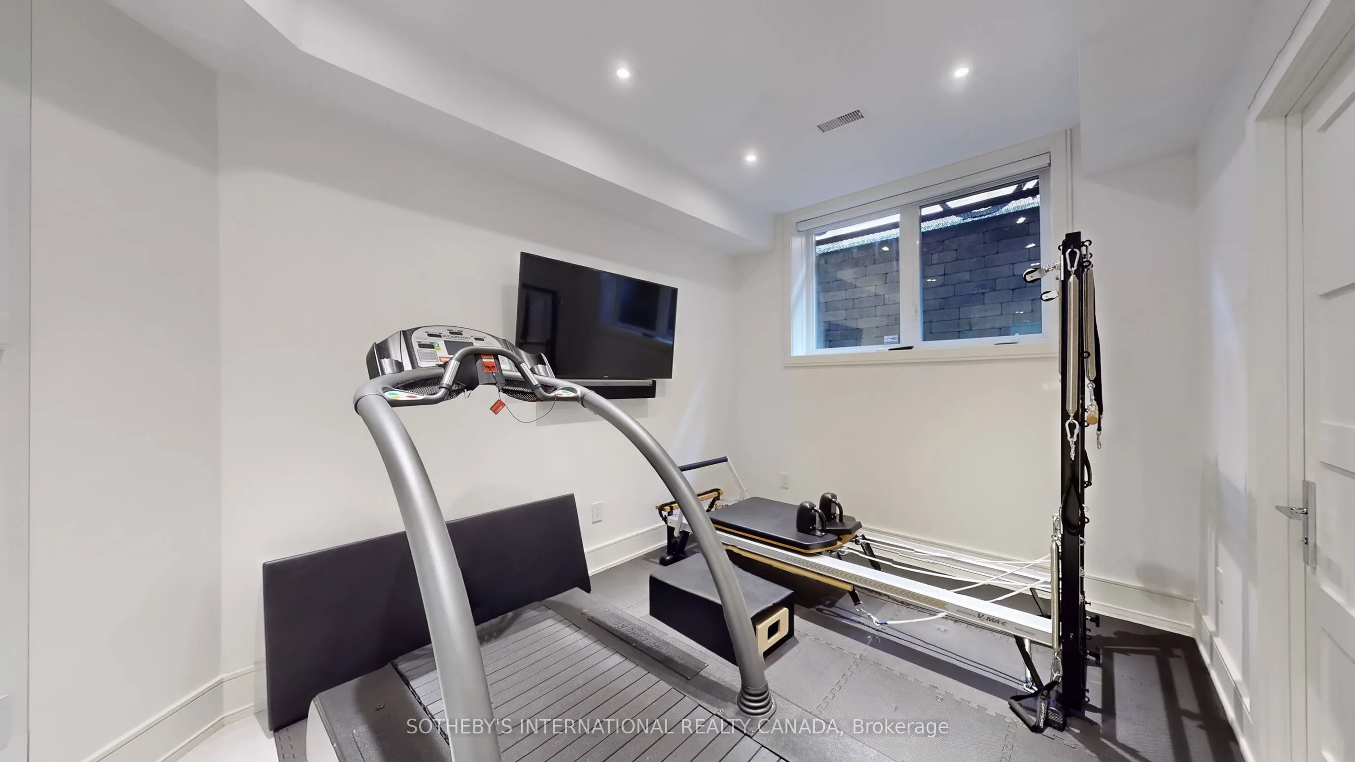 77 Bannatyne Drive