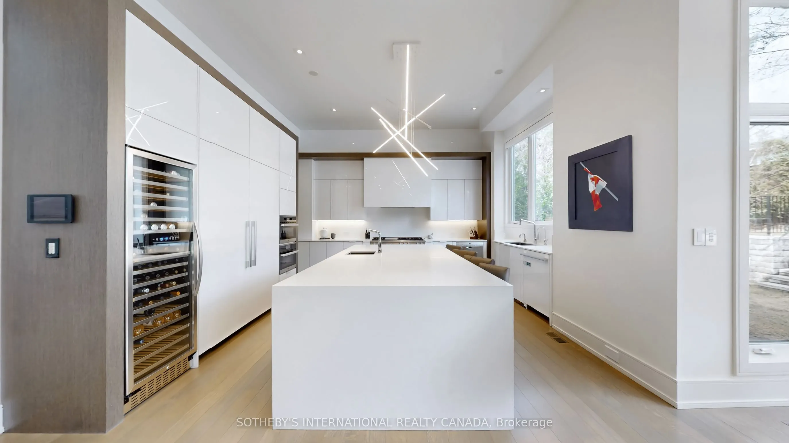 77 Bannatyne Drive