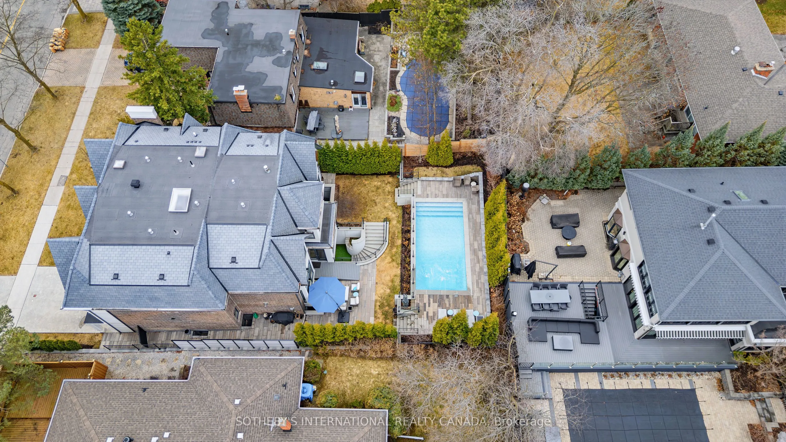 77 Bannatyne Drive