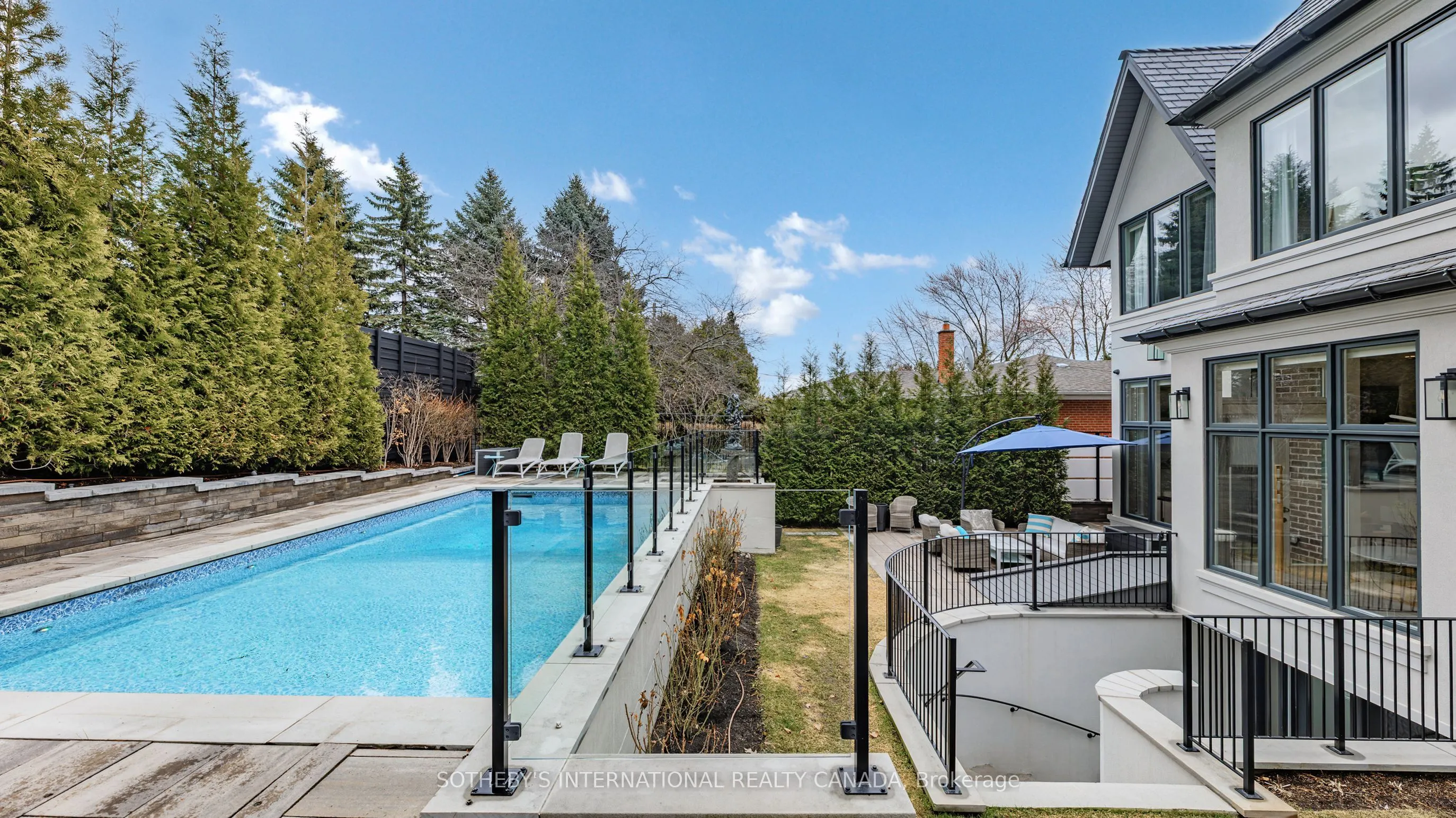 77 Bannatyne Drive