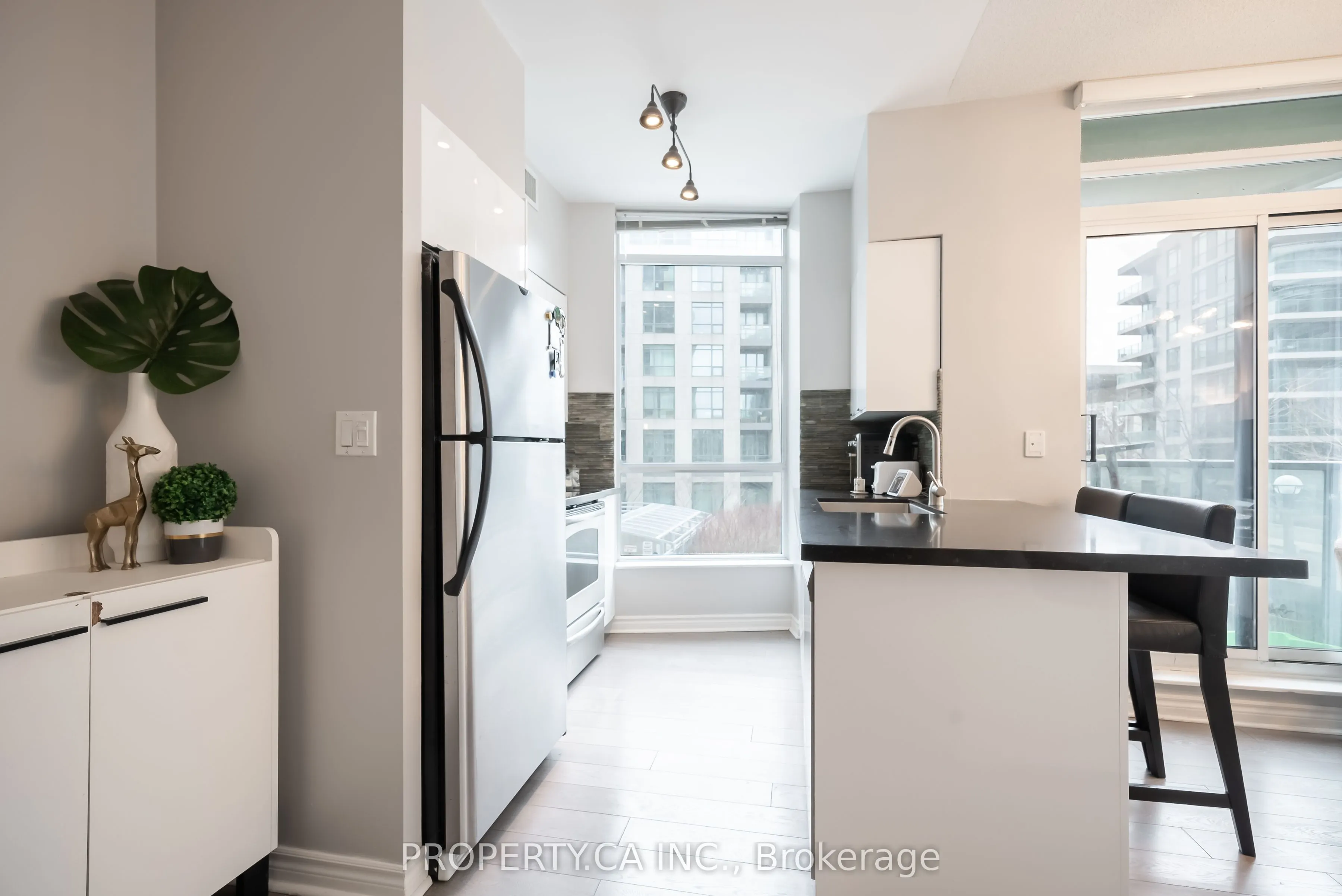 219 Fort York Boulevard, #203