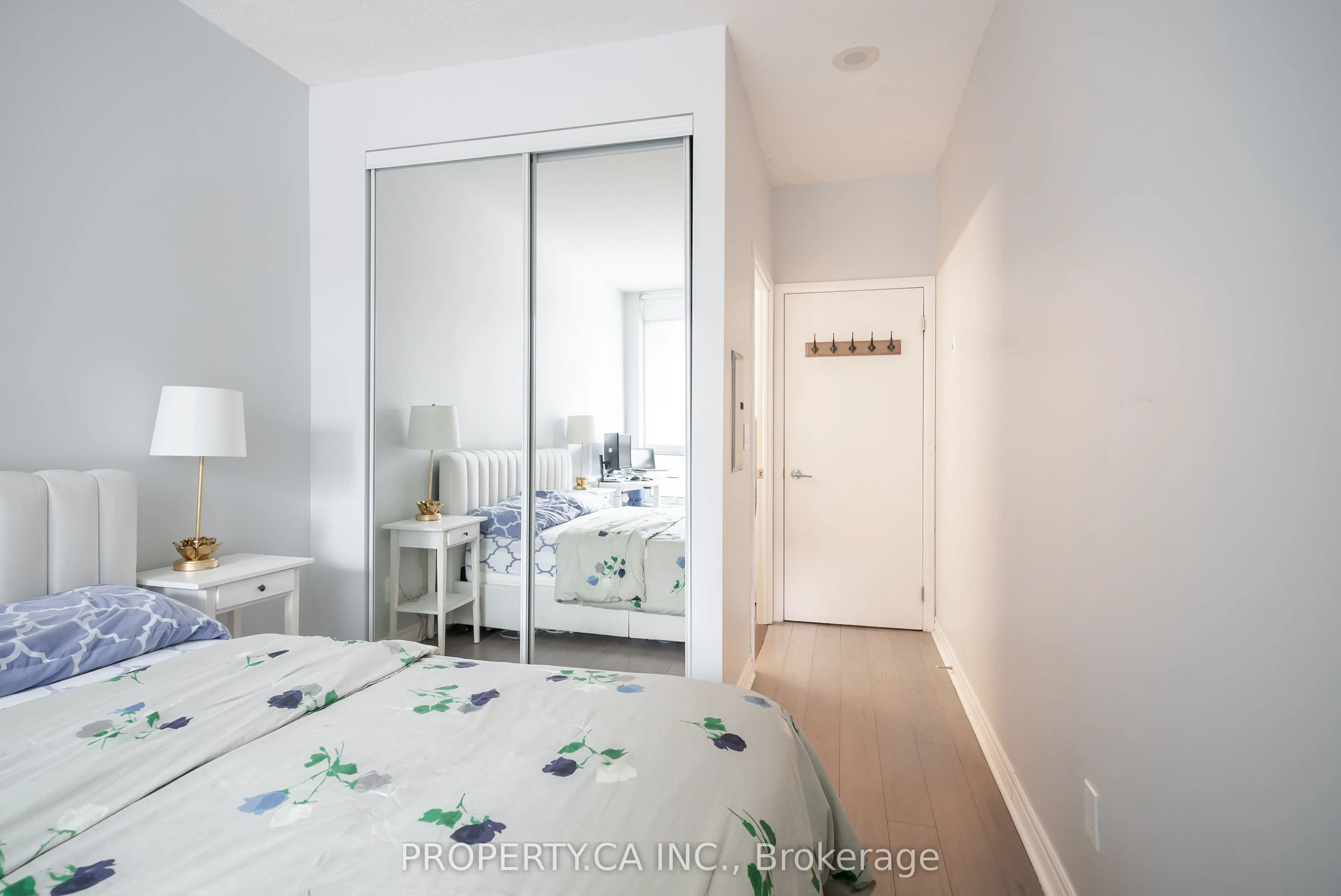 219 Fort York Boulevard, #203