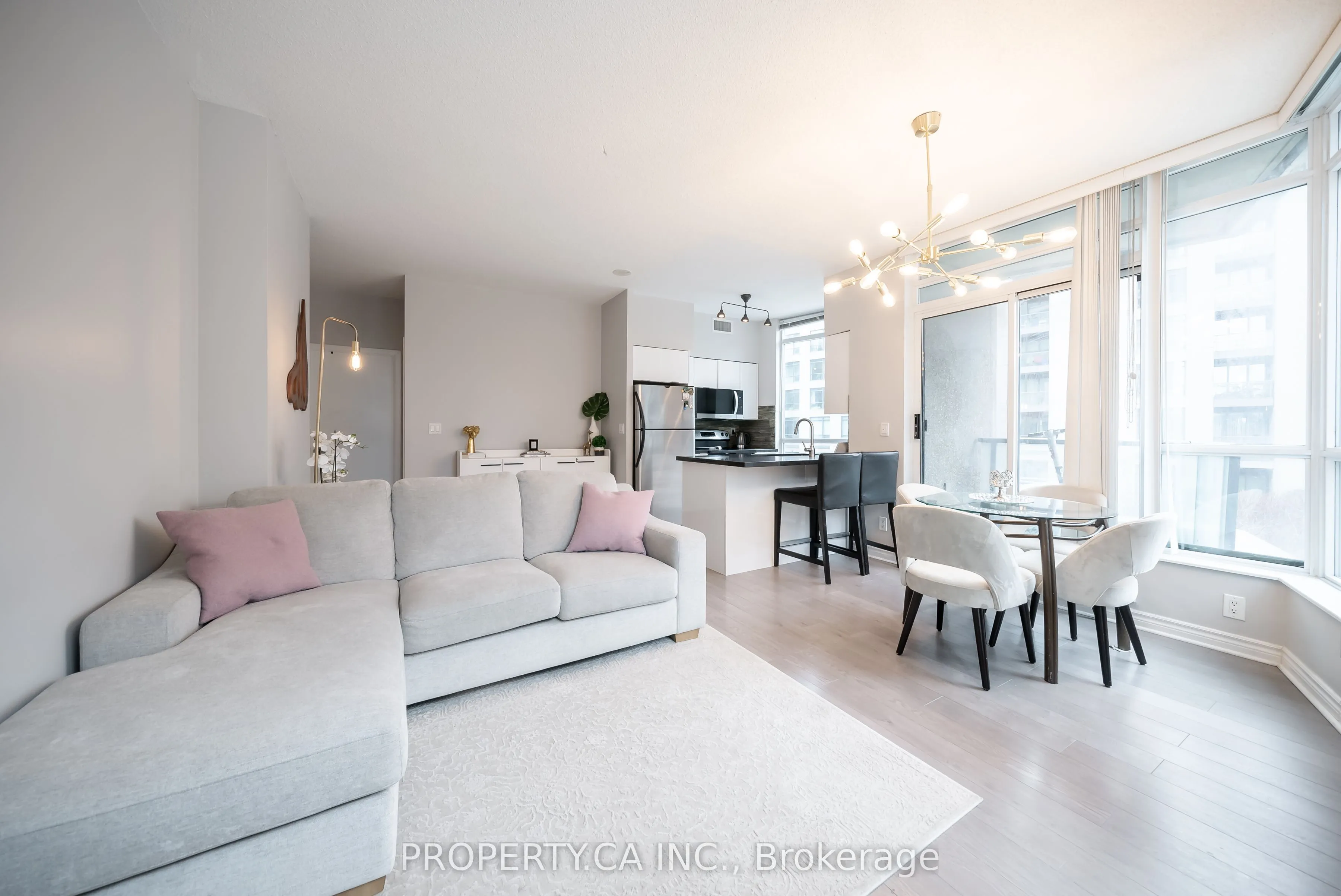 219 Fort York Boulevard, #203