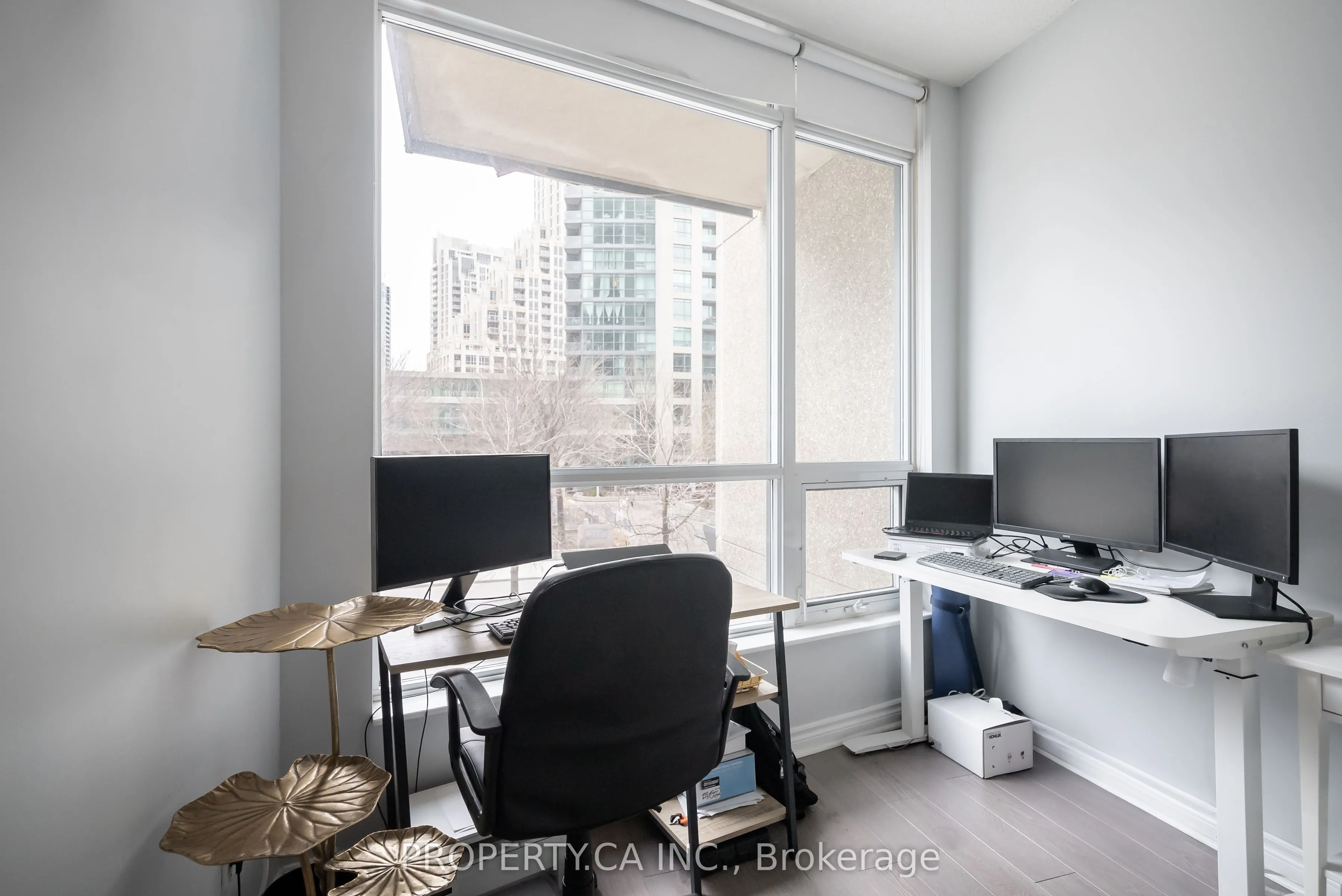 219 Fort York Boulevard, #203