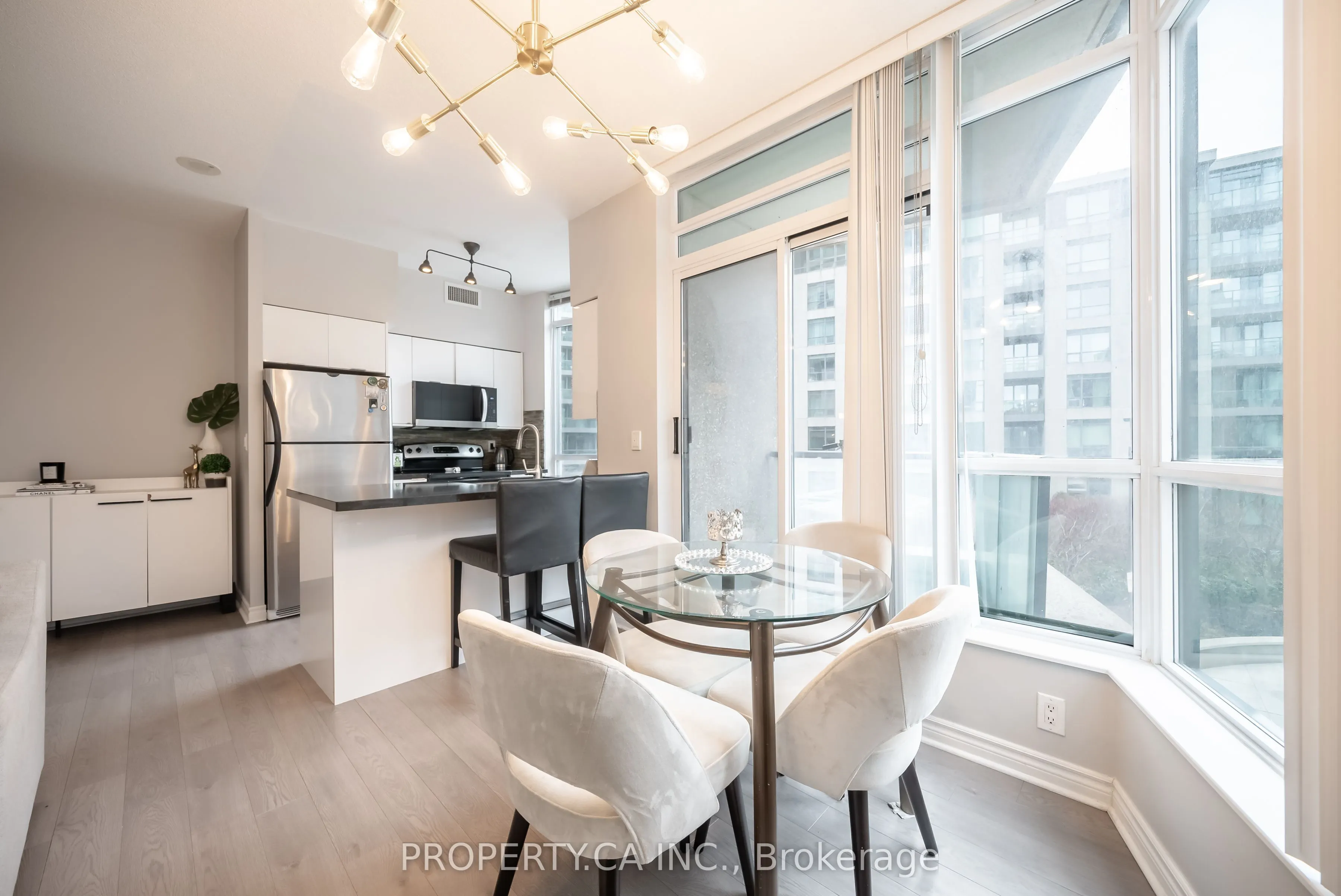 219 Fort York Boulevard, #203