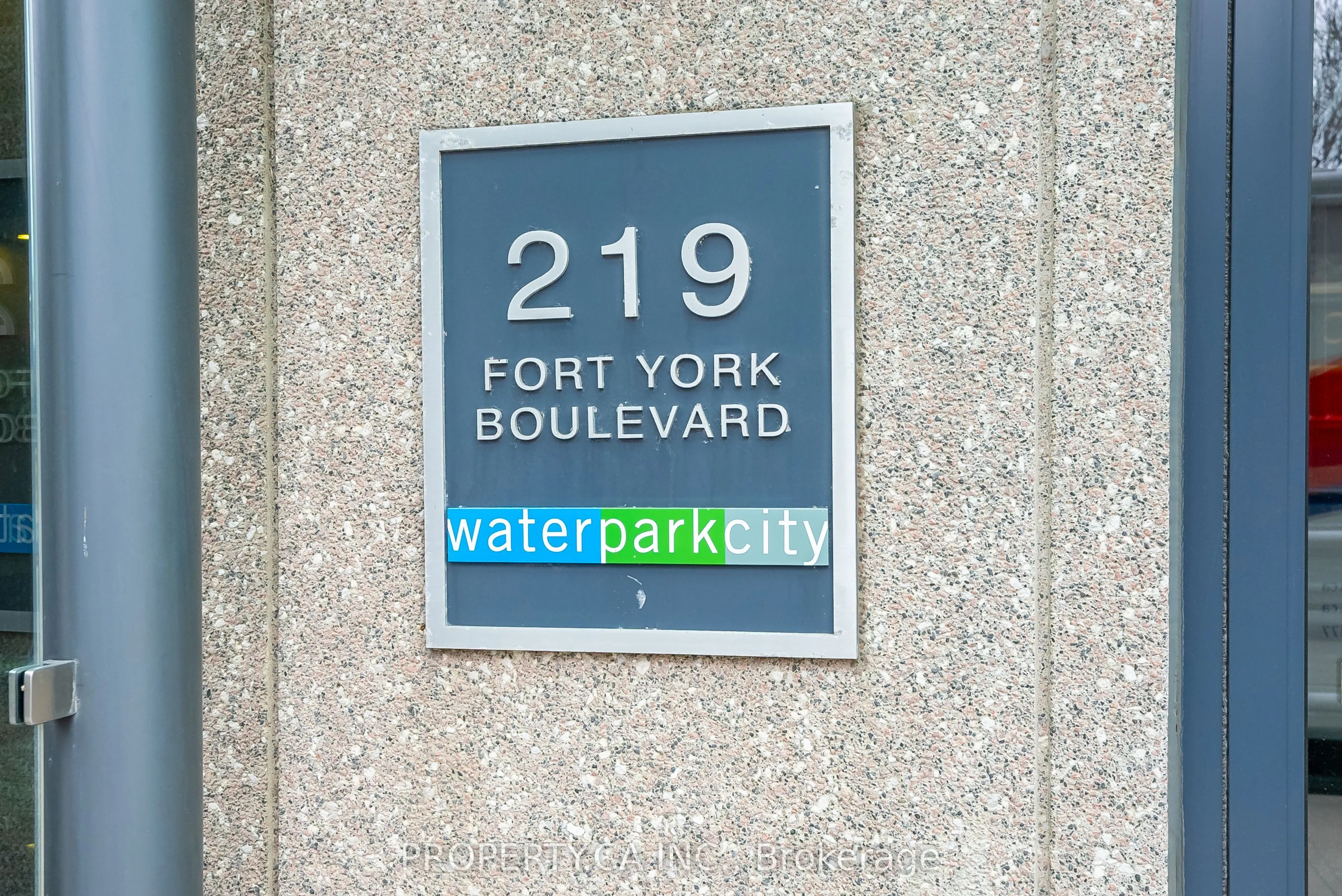 219 Fort York Boulevard, #203