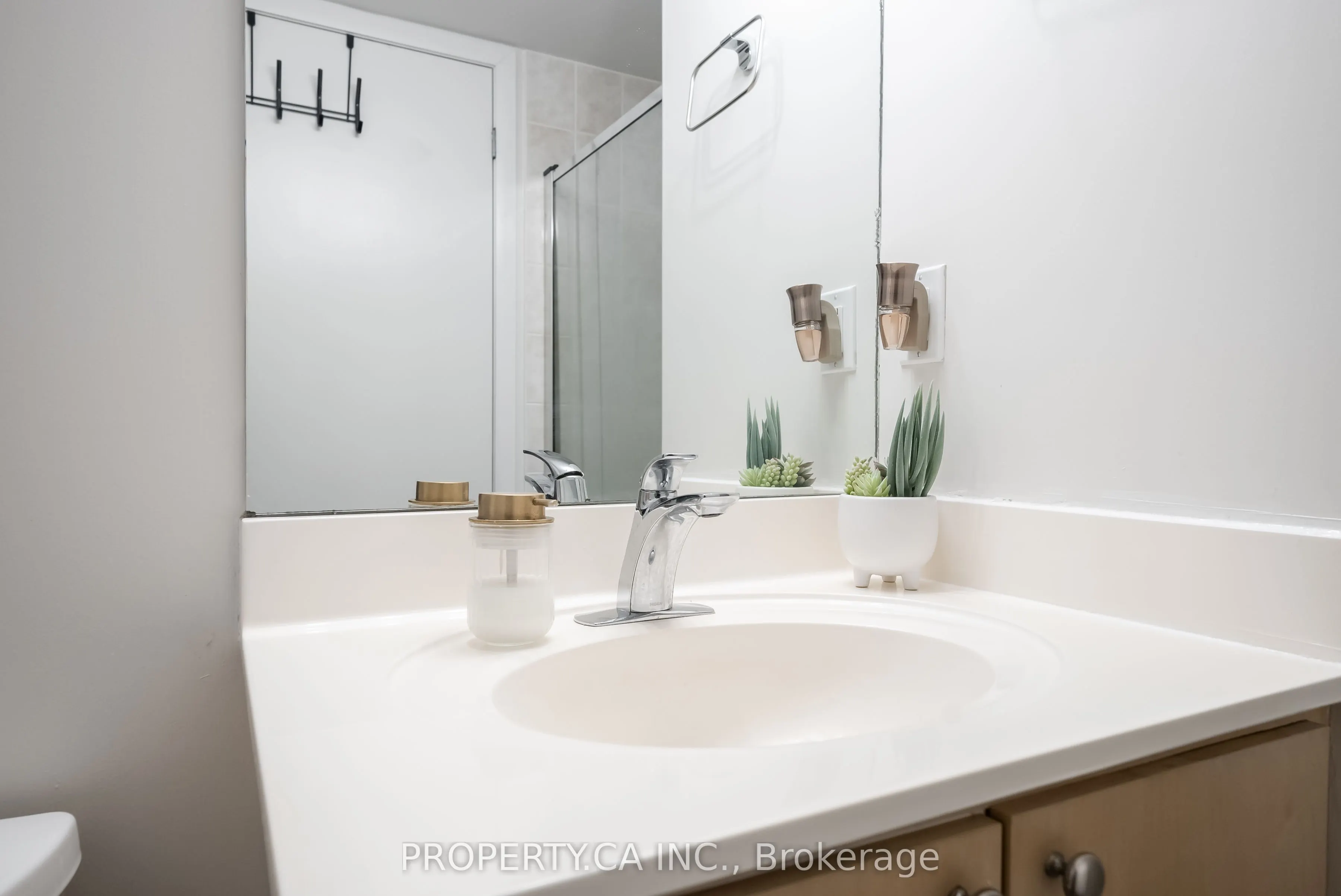 219 Fort York Boulevard, #203