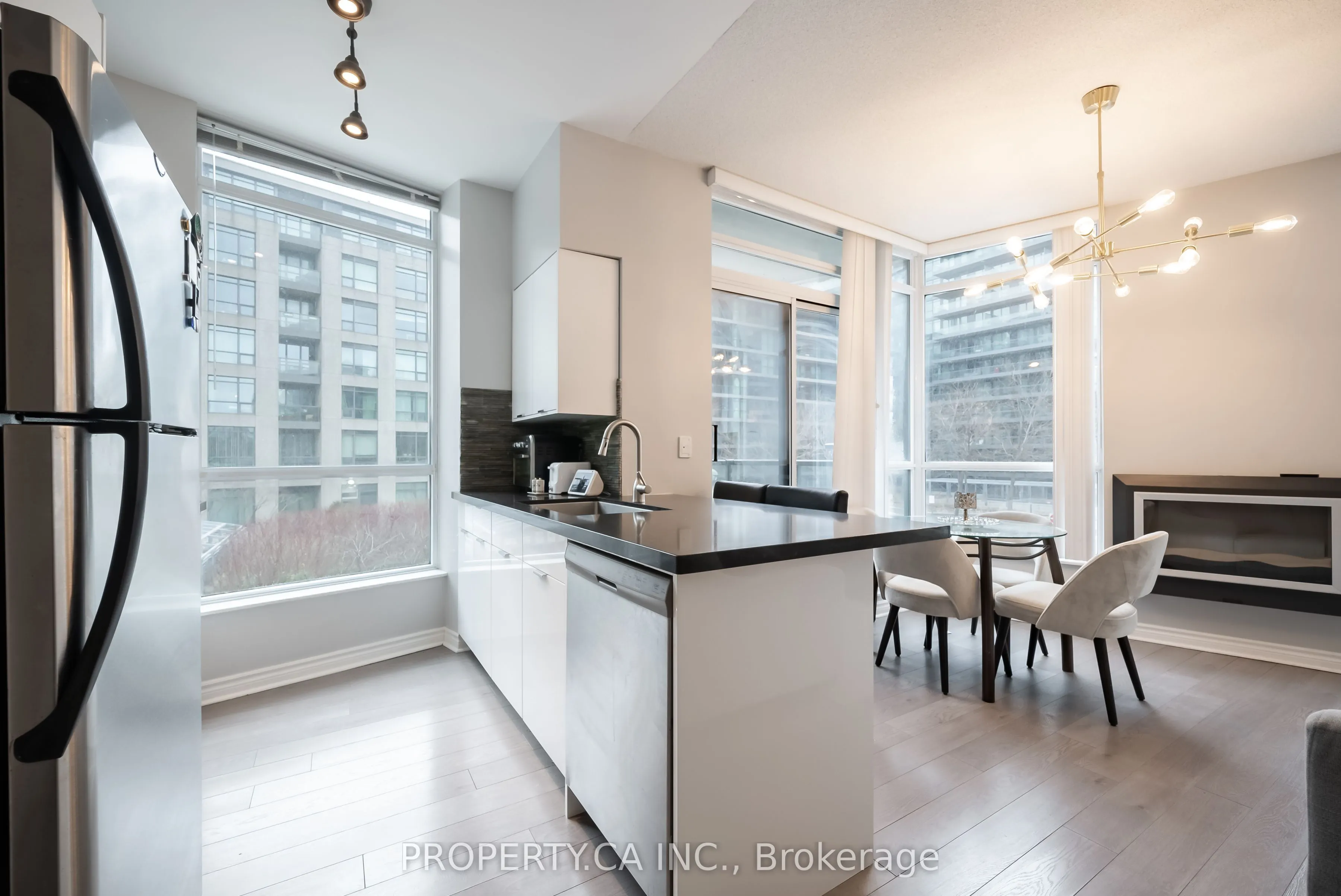 219 Fort York Boulevard, #203