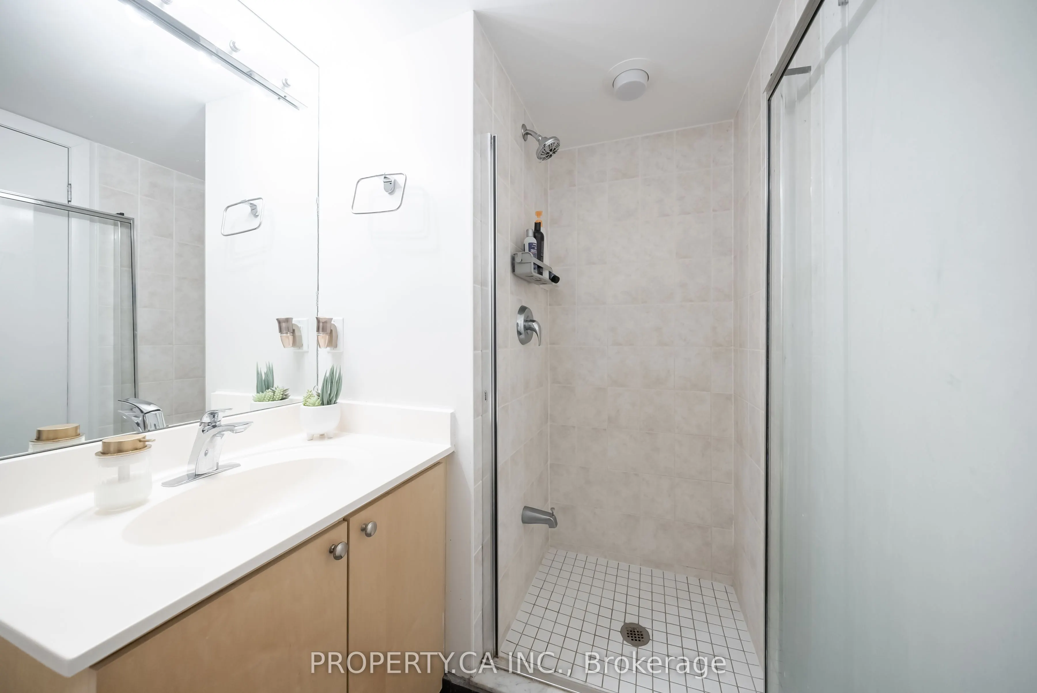 219 Fort York Boulevard, #203
